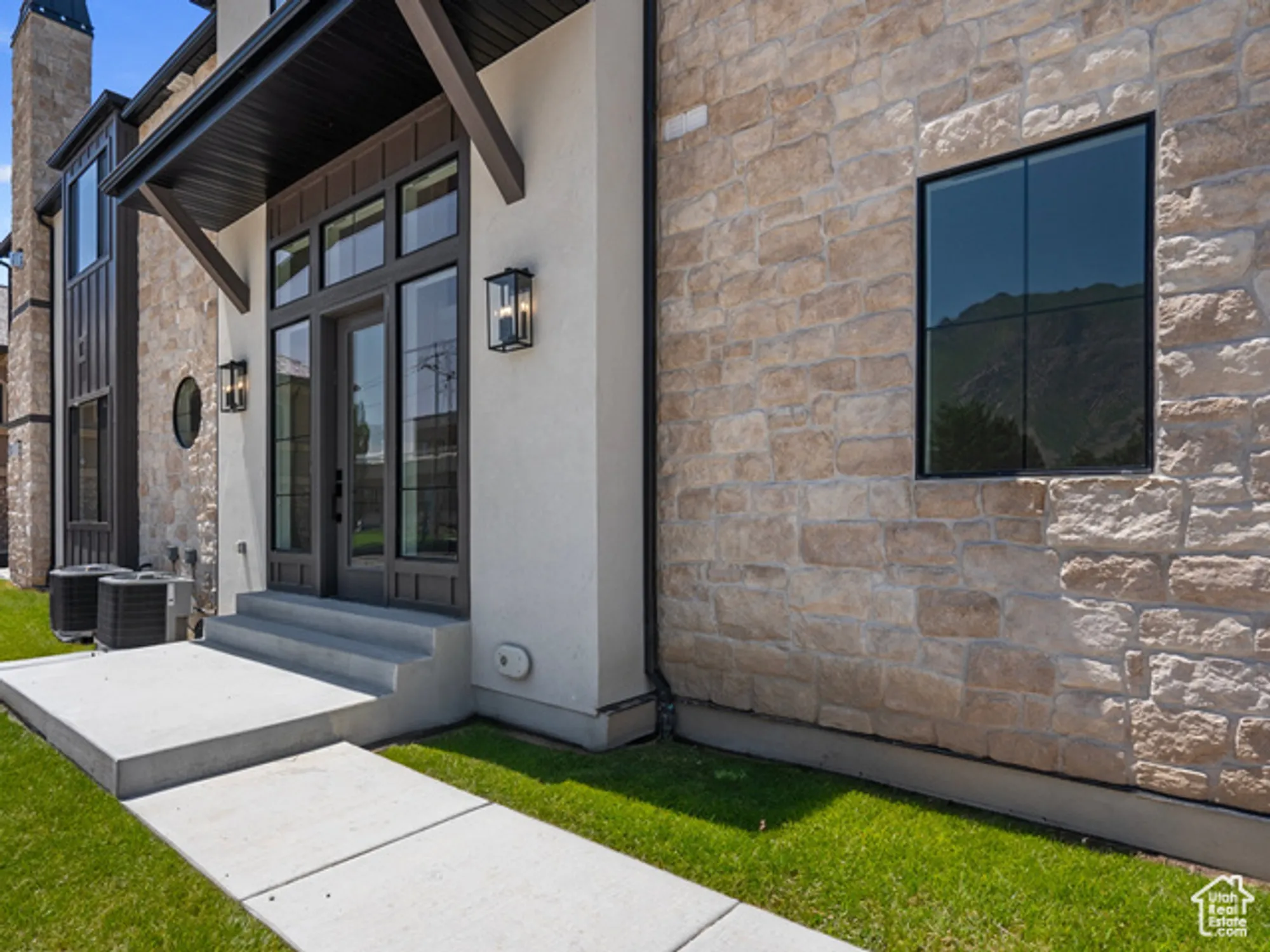 Property Slideshow image 2 of 24 | 250 s main st unit 7, Alpine, UT, 84004