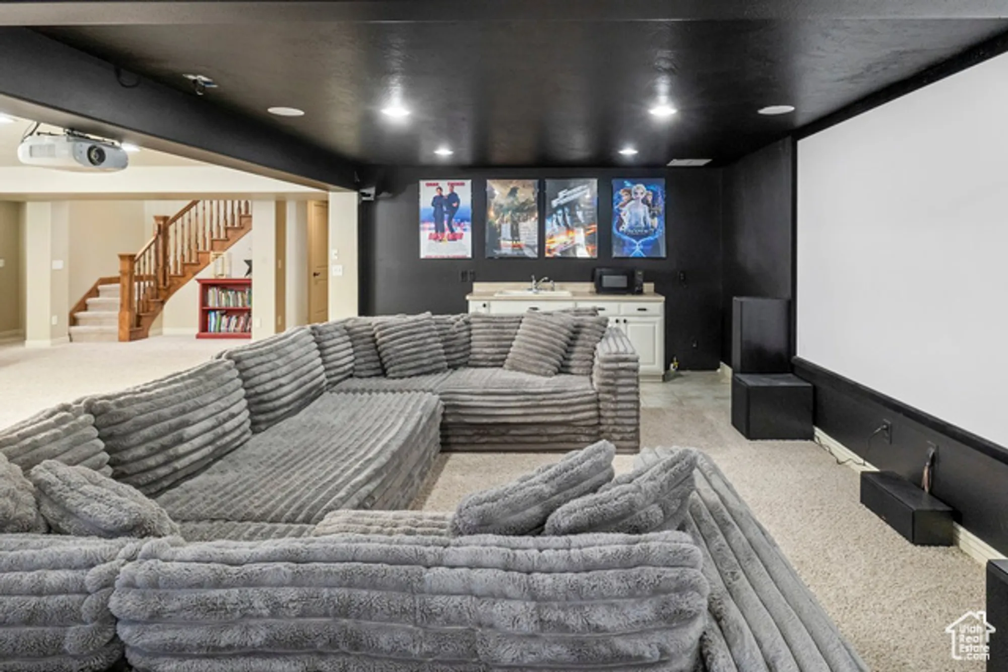 Property Slideshow image 6 of 11 | 955 w 720, Tremonton, UT, 84337