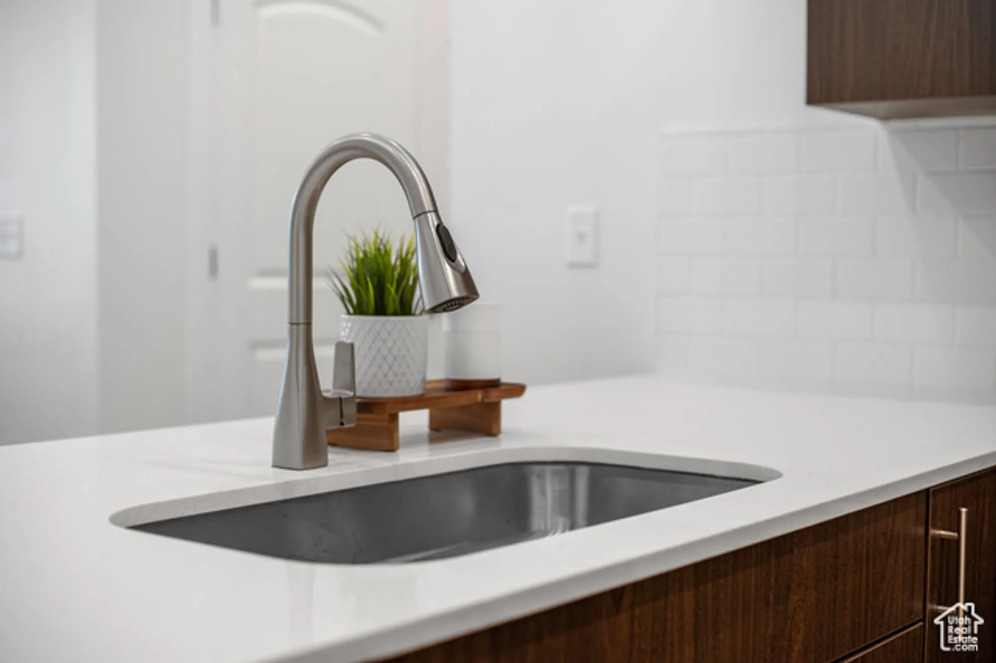 Property Slideshow image 9 of 19 | 1502 n utah cottage dr c, Saratoga Springs, UT, 84045