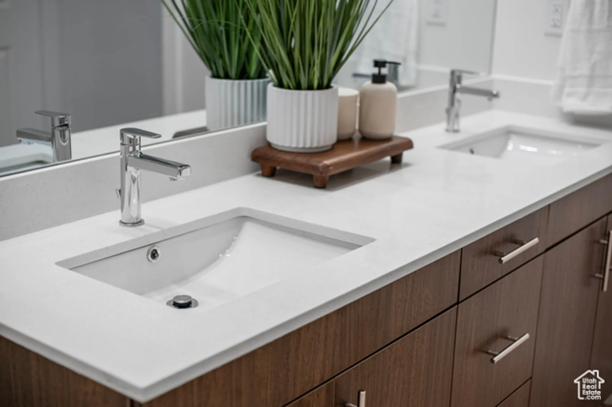 Property Slideshow image 13 of 19 | 1502 n utah cottage dr c, Saratoga Springs, UT, 84045