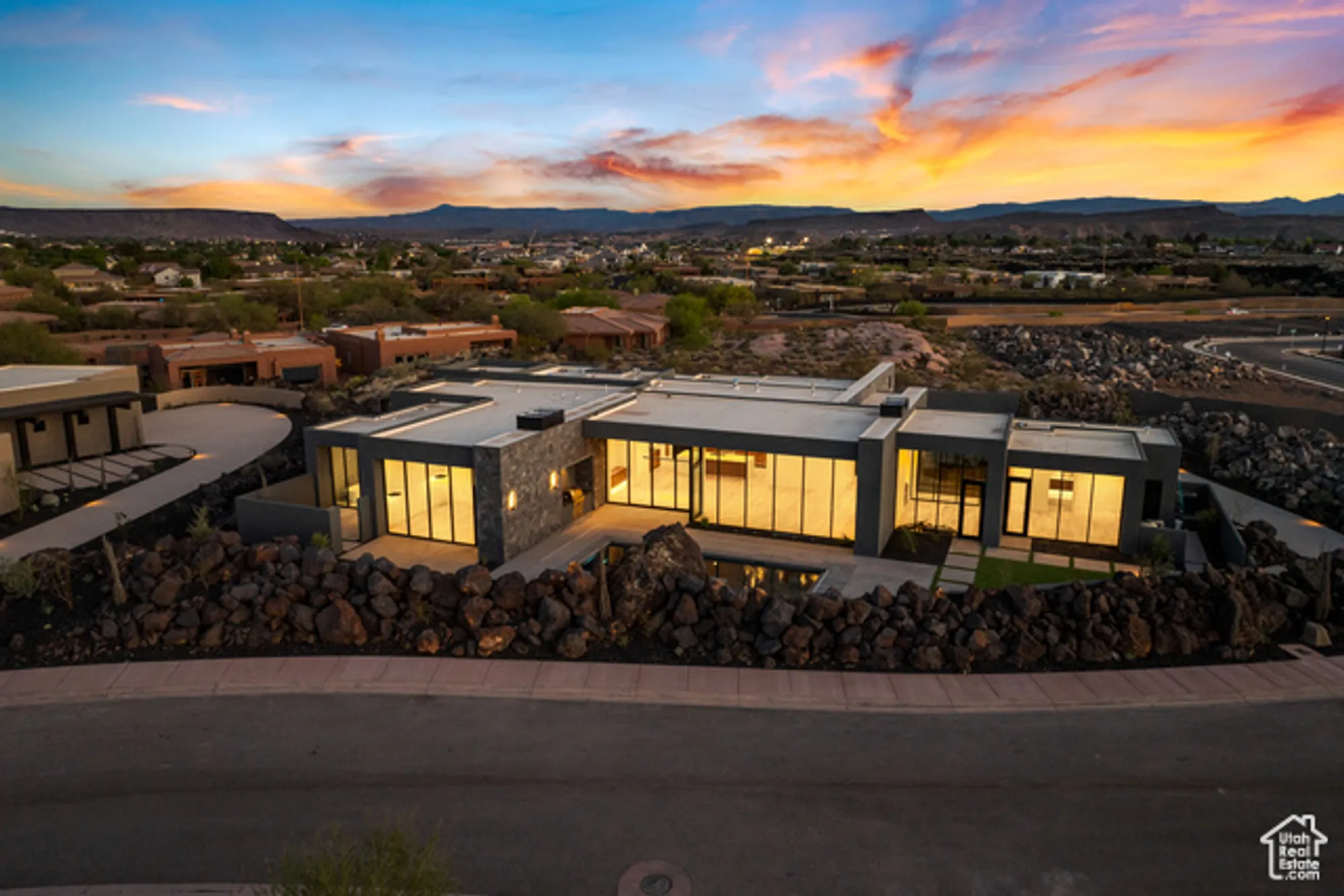 Property Slideshow image 6 of 51 | 2643 w mesa trails way, St George, UT, 84770