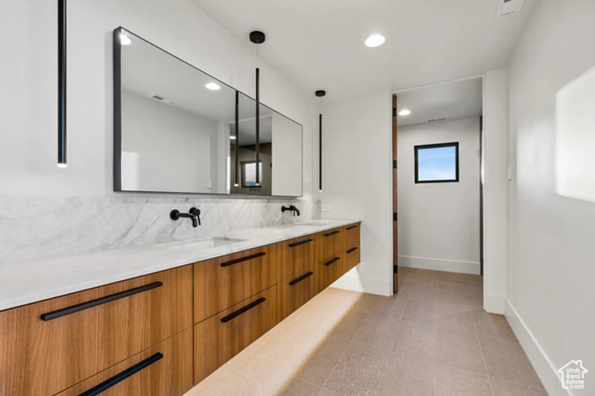 Property Slideshow image 24 of 51 | 2643 w mesa trails way, St George, UT, 84770