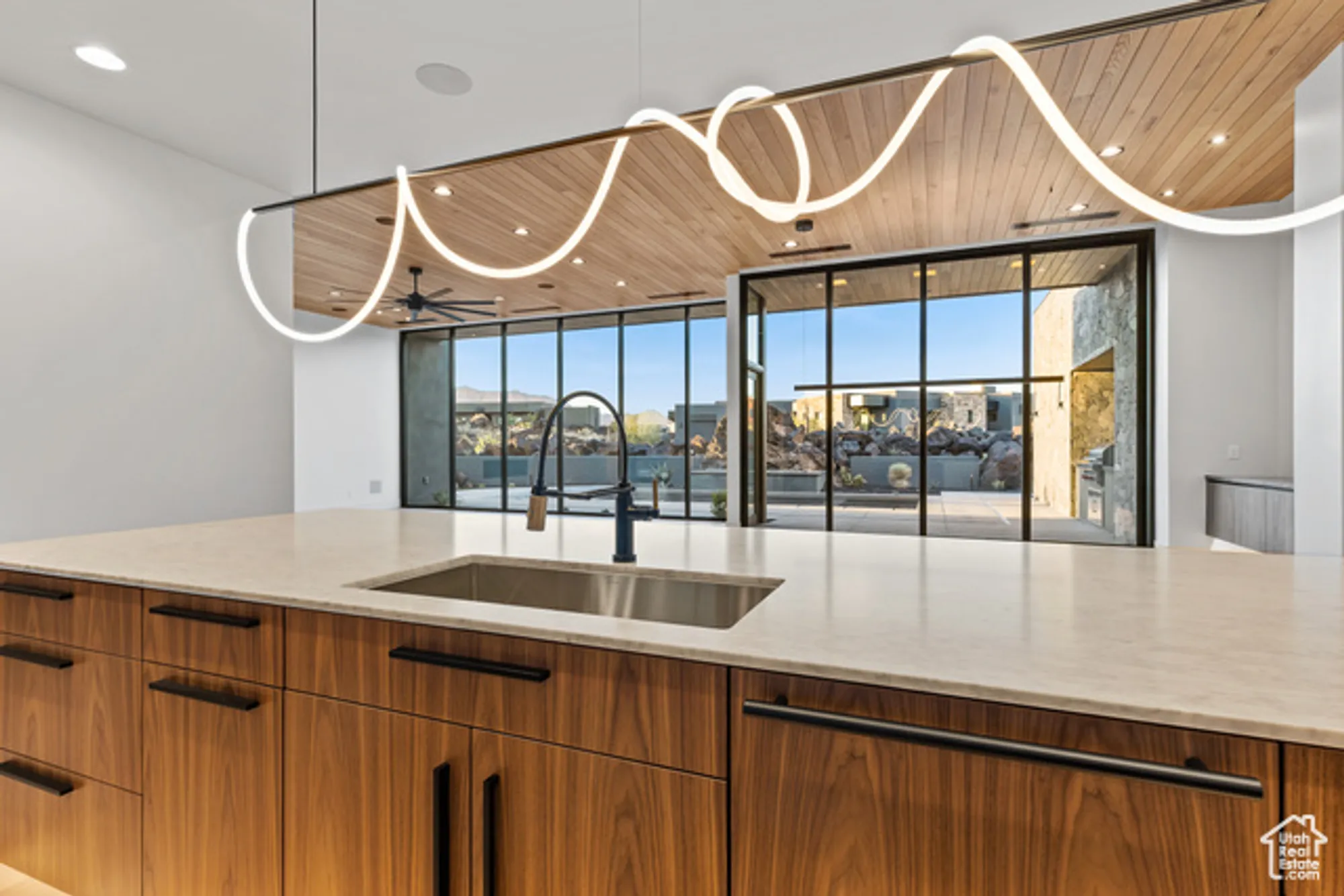 Property Slideshow image 32 of 51 | 2643 w mesa trails way, St George, UT, 84770