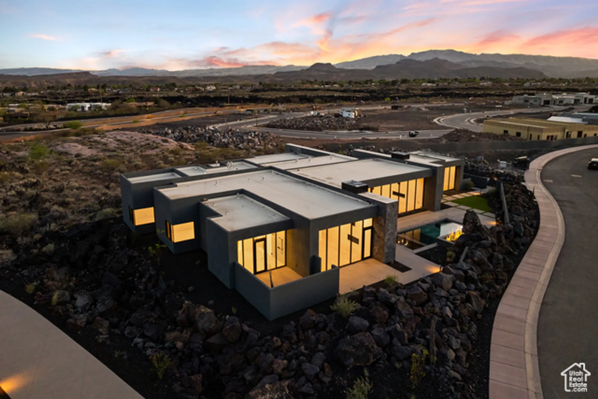 Property Slideshow image 5 of 51 | 2643 w mesa trails way, St George, UT, 84770