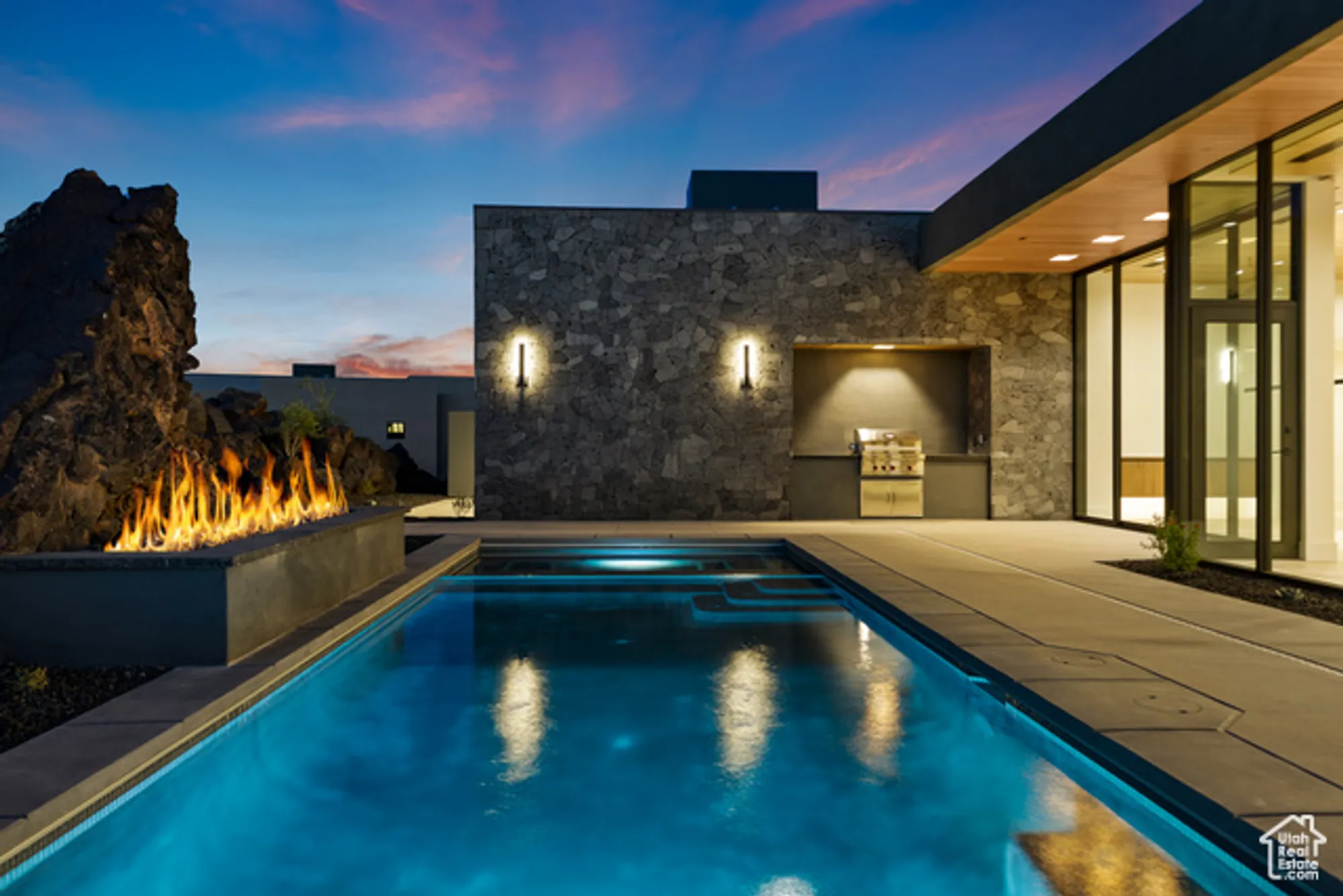 Property Slideshow image 15 of 51 | 2643 w mesa trails way, St George, UT, 84770