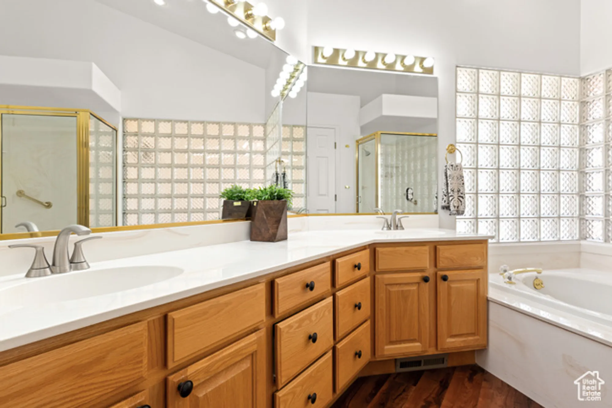 Property Slideshow image 20 of 46 | 1165 w indian hills dr 2a, St George, UT, 84770