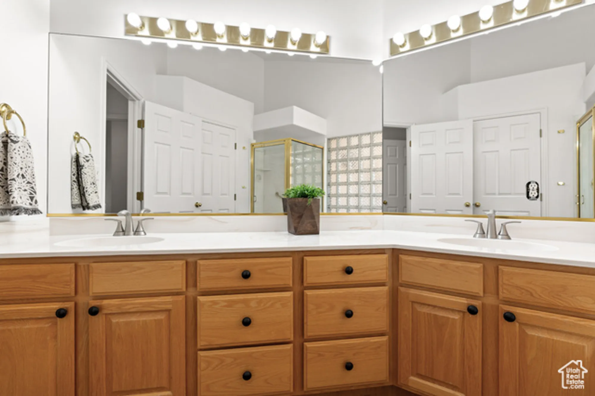 Property Slideshow image 22 of 46 | 1165 w indian hills dr 2a, St George, UT, 84770