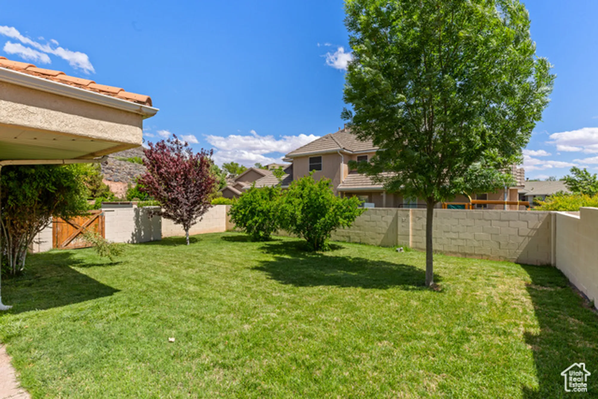 Property Slideshow image 35 of 46 | 1165 w indian hills dr 2a, St George, UT, 84770