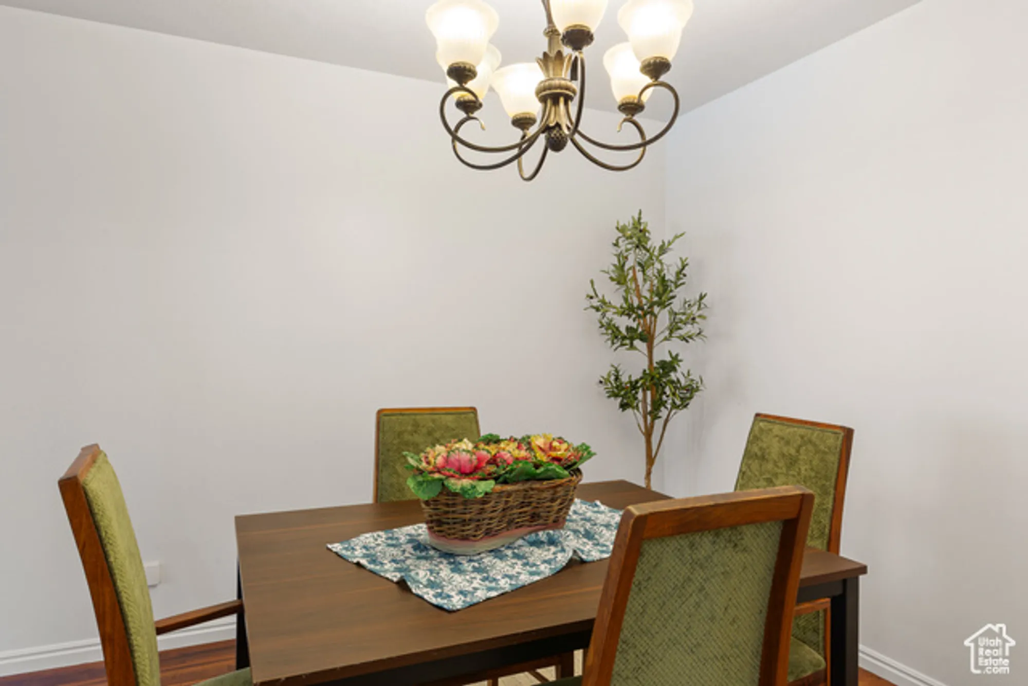 Property Slideshow image 9 of 46 | 1165 w indian hills dr 2a, St George, UT, 84770