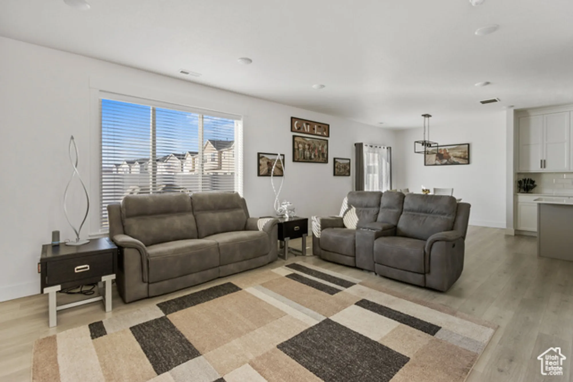 Property Slideshow image 8 of 22 | 889 n 900 w, Tremonton, UT, 84337