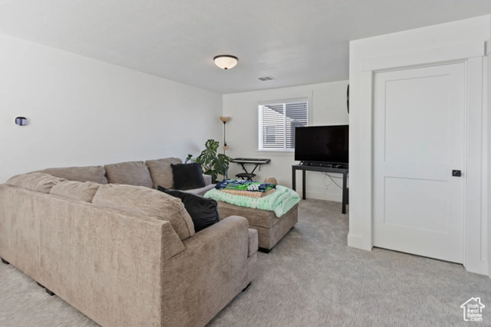 Property Slideshow image 14 of 22 | 889 n 900 w, Tremonton, UT, 84337