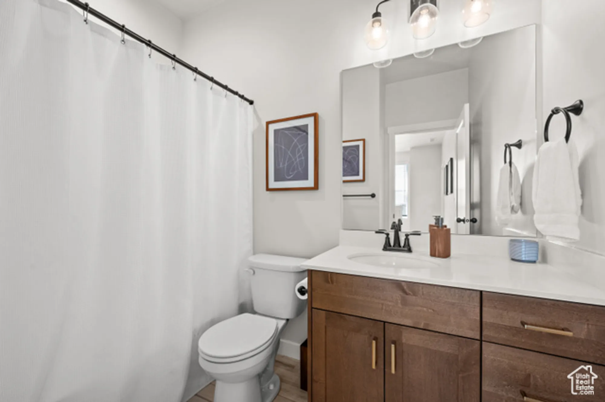 Property Slideshow image 15 of 19 | 5087 w rambutan way, South Jordan, UT, 84009