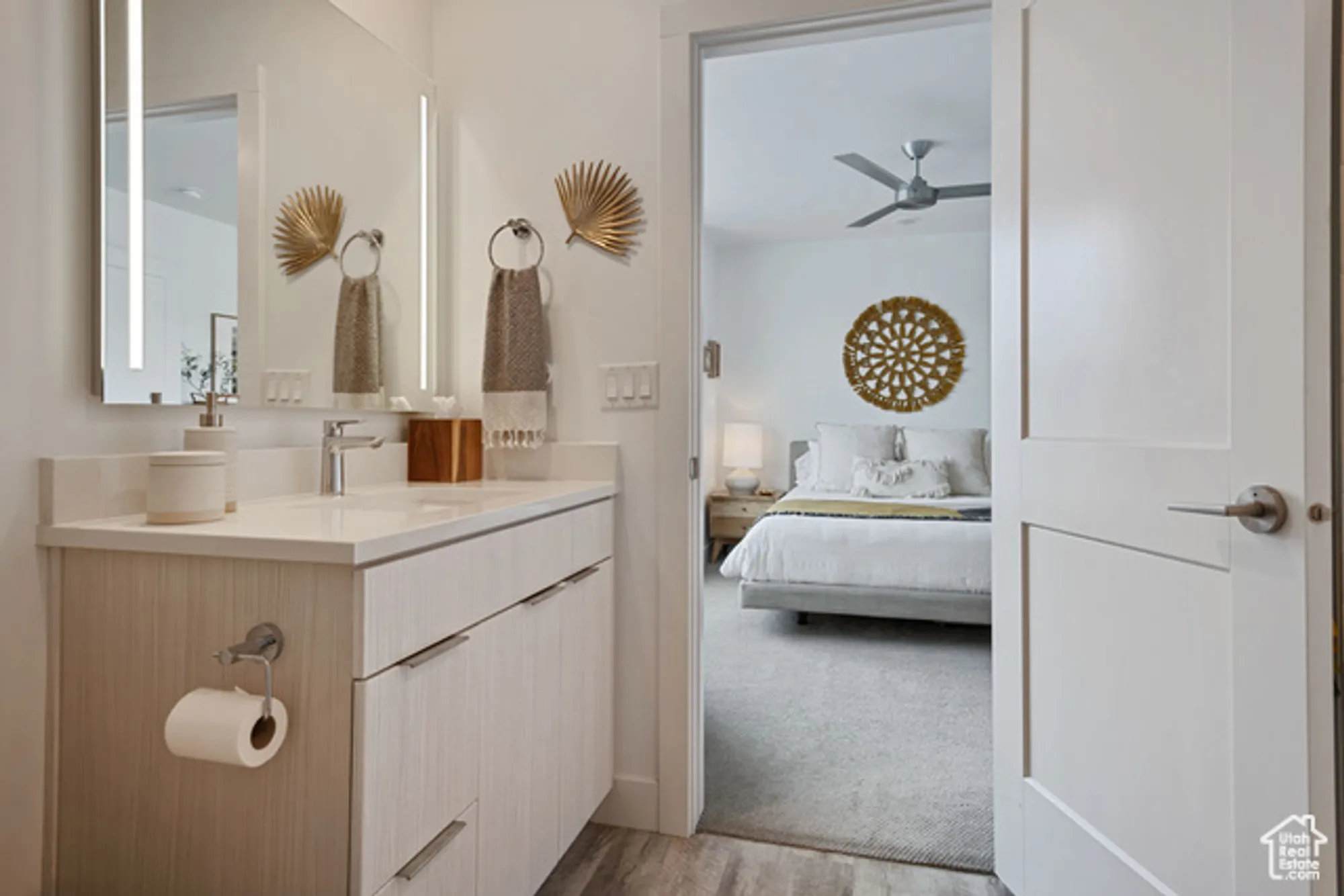 Property Slideshow image 24 of 27 | 11346 s willow walk dr, South Jordan, UT, 84009