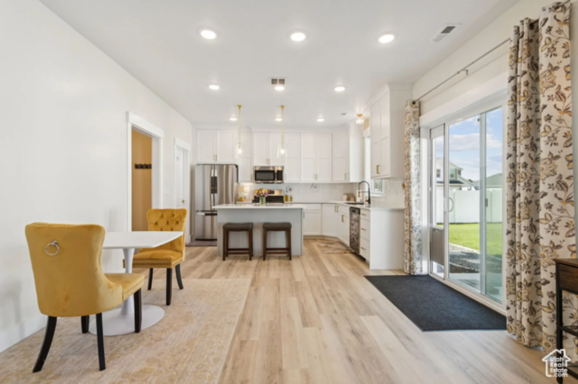 Property Slideshow image 11 of 44 | 910 w 800 n, Tremonton, UT, 84337