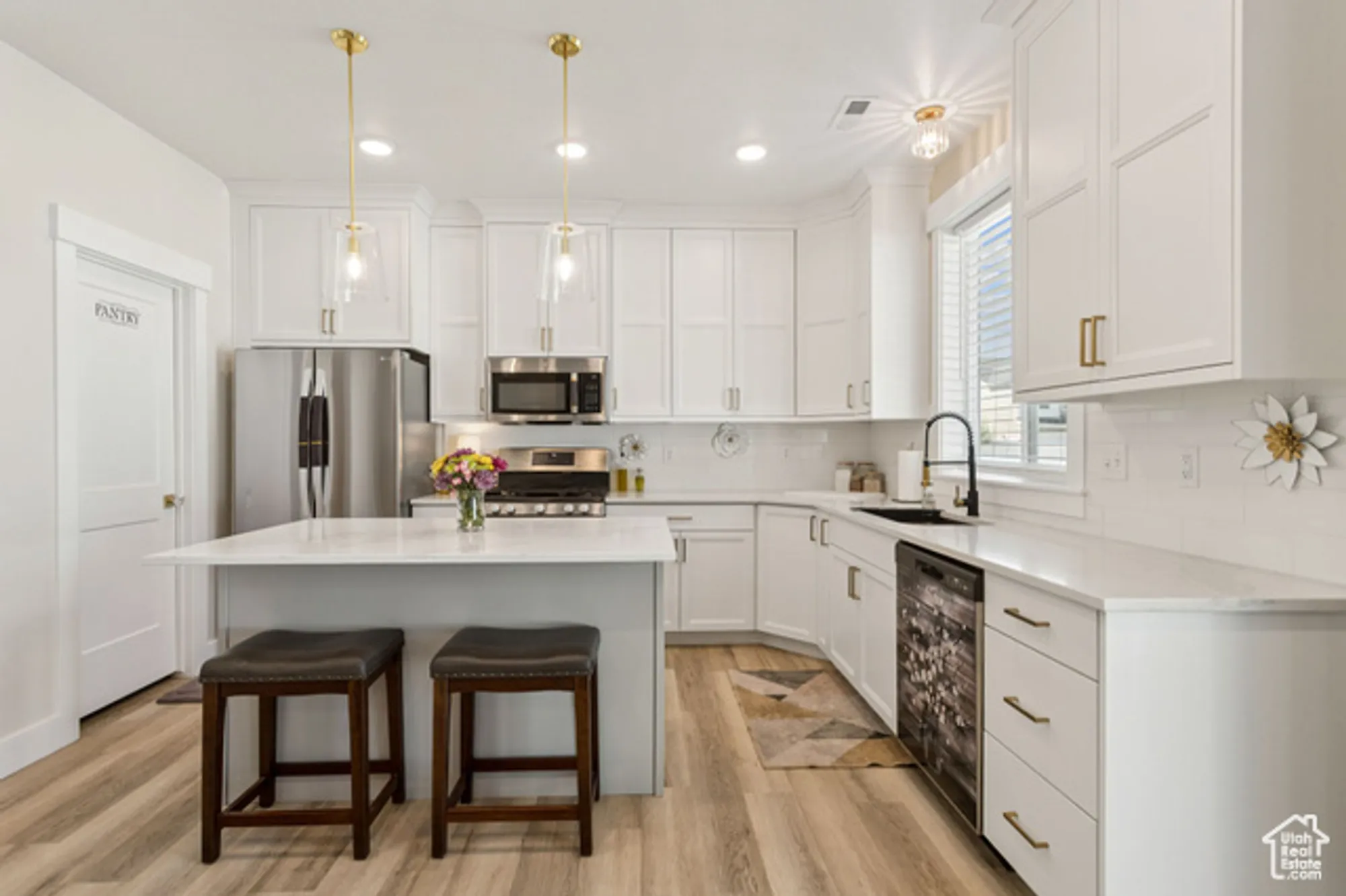 Property Slideshow image 14 of 44 | 910 w 800 n, Tremonton, UT, 84337