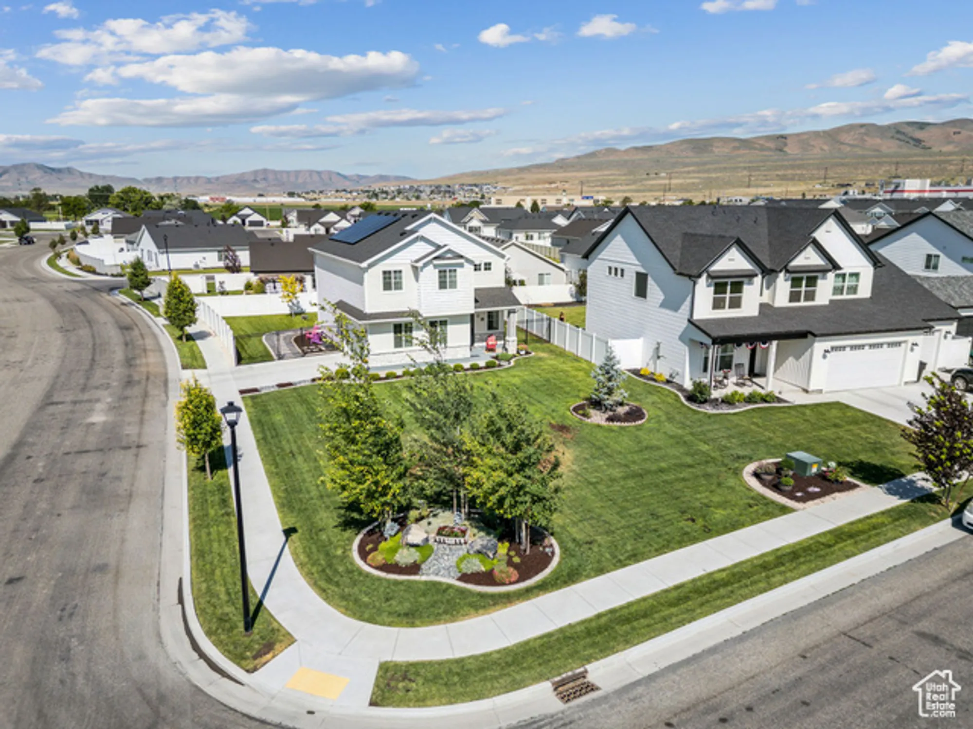 Property Slideshow image 1 of 44 | 910 w 800 n, Tremonton, UT, 84337