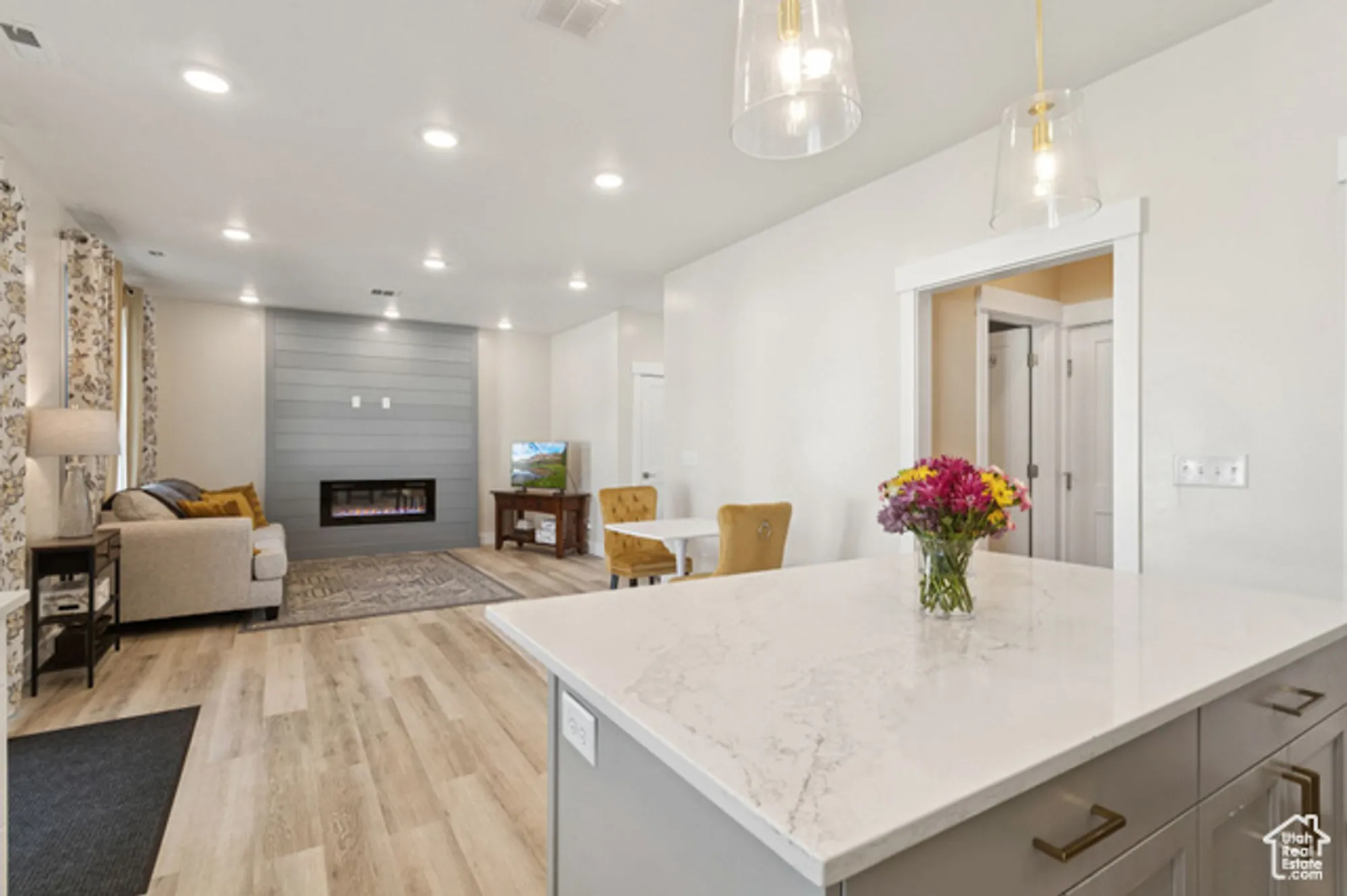 Property Slideshow image 10 of 44 | 910 w 800 n, Tremonton, UT, 84337