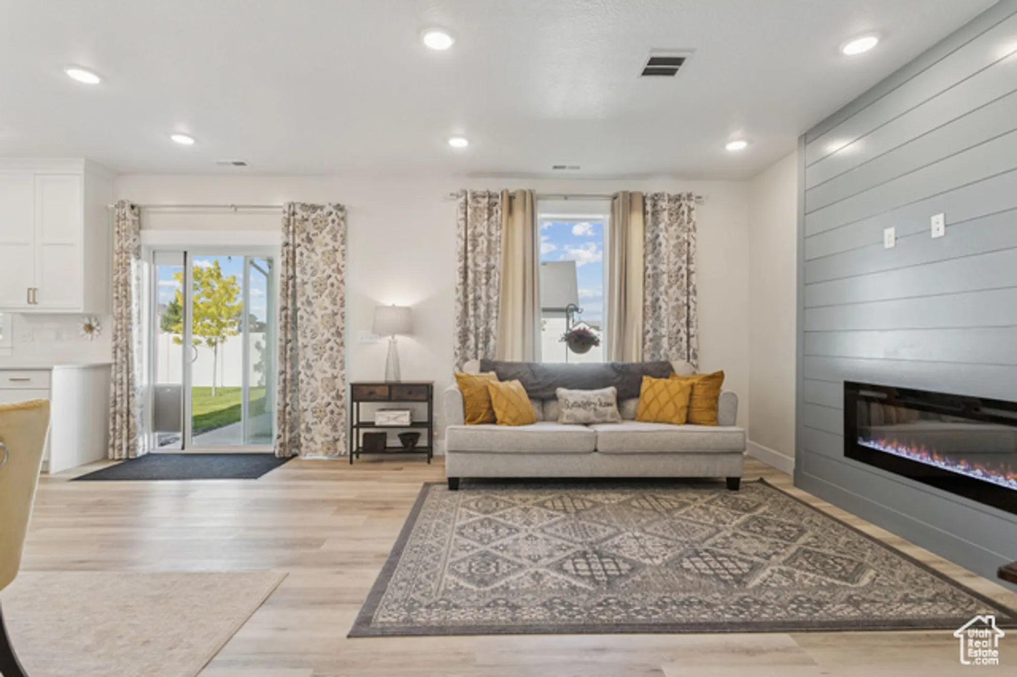 Property Slideshow image 15 of 44 | 910 w 800 n, Tremonton, UT, 84337