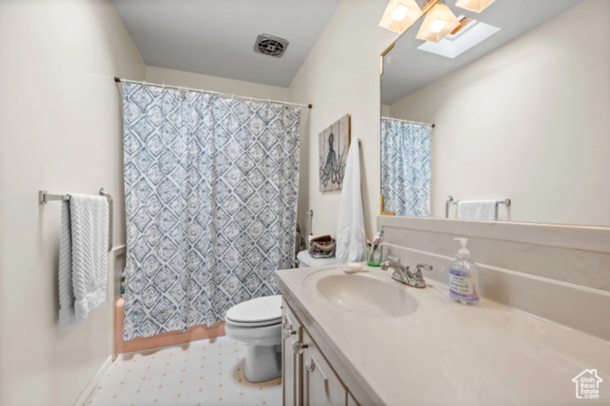 Property Slideshow image 16 of 25 | 3674 s 860 e unit e 45, Millcreek, UT, 84106
