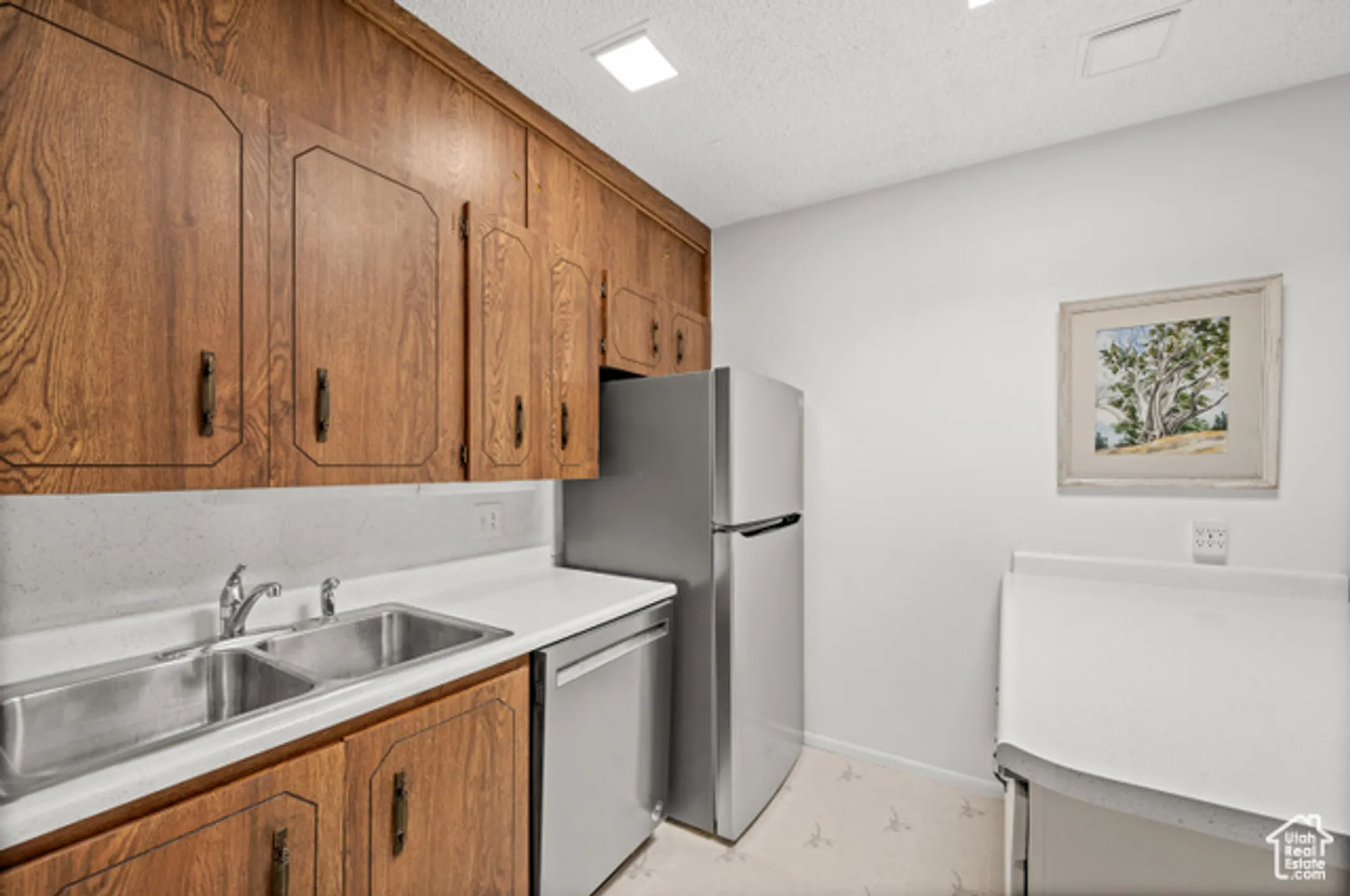 Property Slideshow image 11 of 25 | 3674 s 860 e unit e 45, Millcreek, UT, 84106