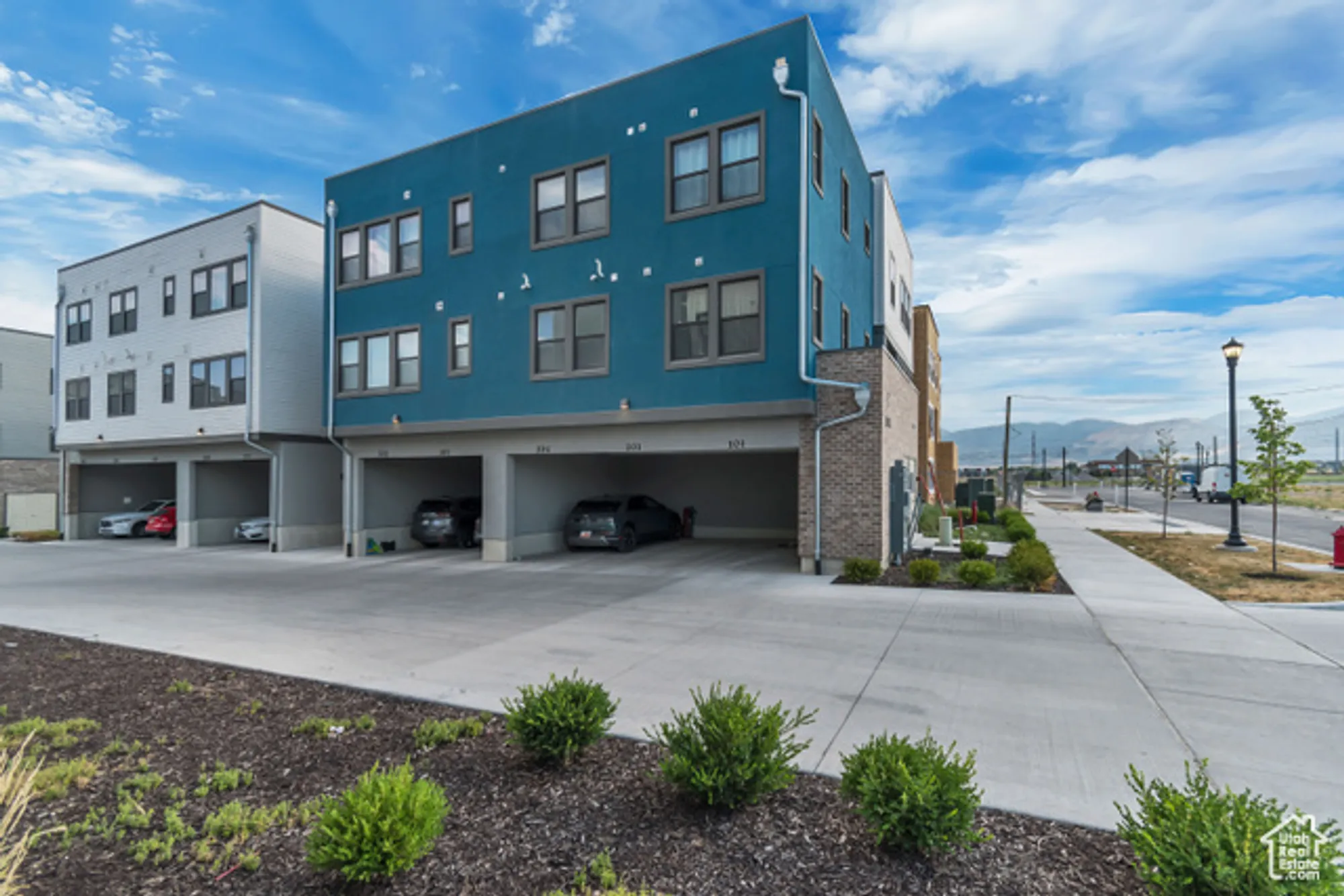 Property Slideshow image 1 of 19 | 5243 w reventon dr unit 101, South Jordan, UT, 84009