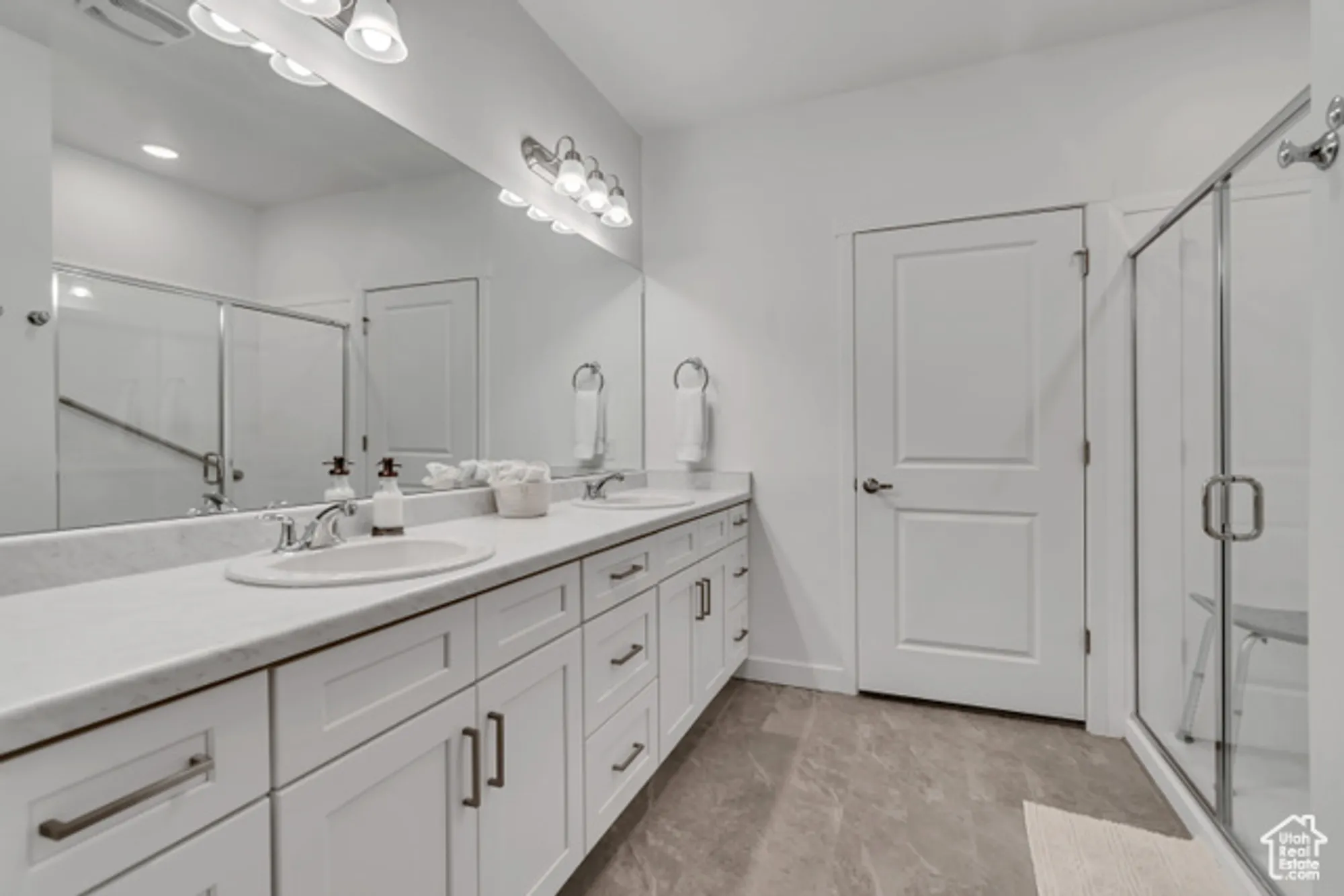 Property Slideshow image 16 of 19 | 5243 w reventon dr unit 101, South Jordan, UT, 84009