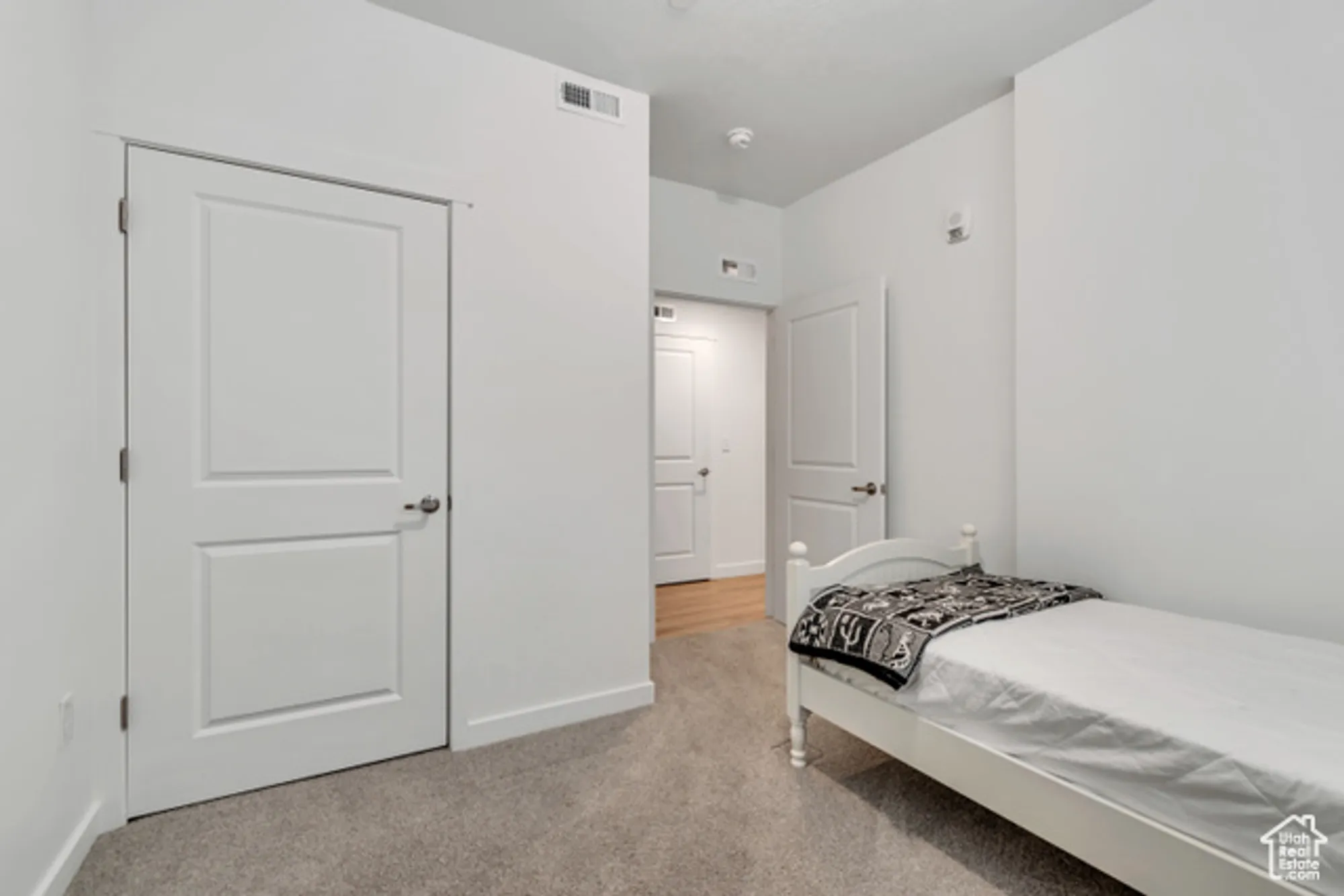 Property Slideshow image 11 of 19 | 5243 w reventon dr unit 101, South Jordan, UT, 84009