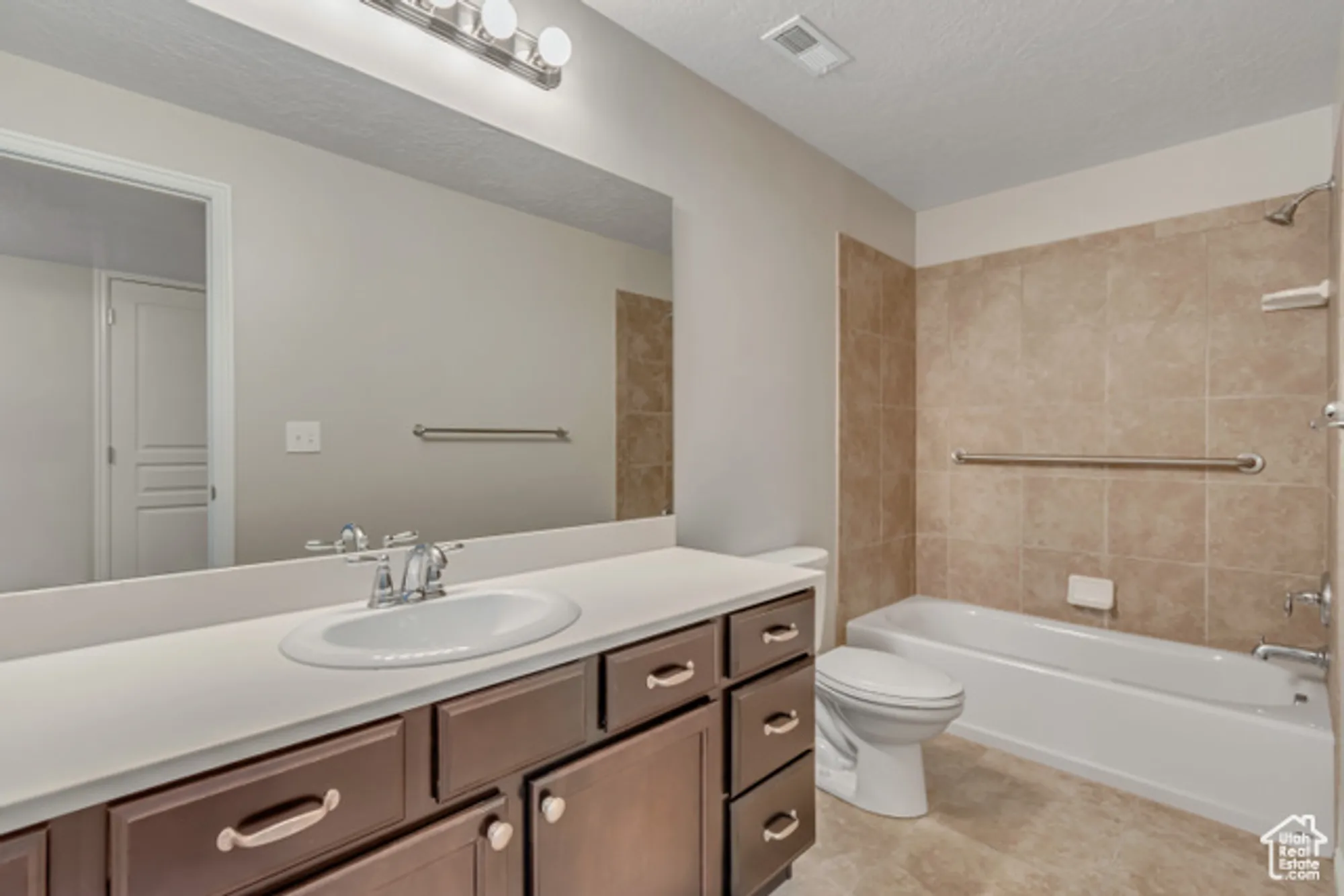 Property Slideshow image 33 of 39 | 11177 s kiwano way, South Jordan, UT, 84009