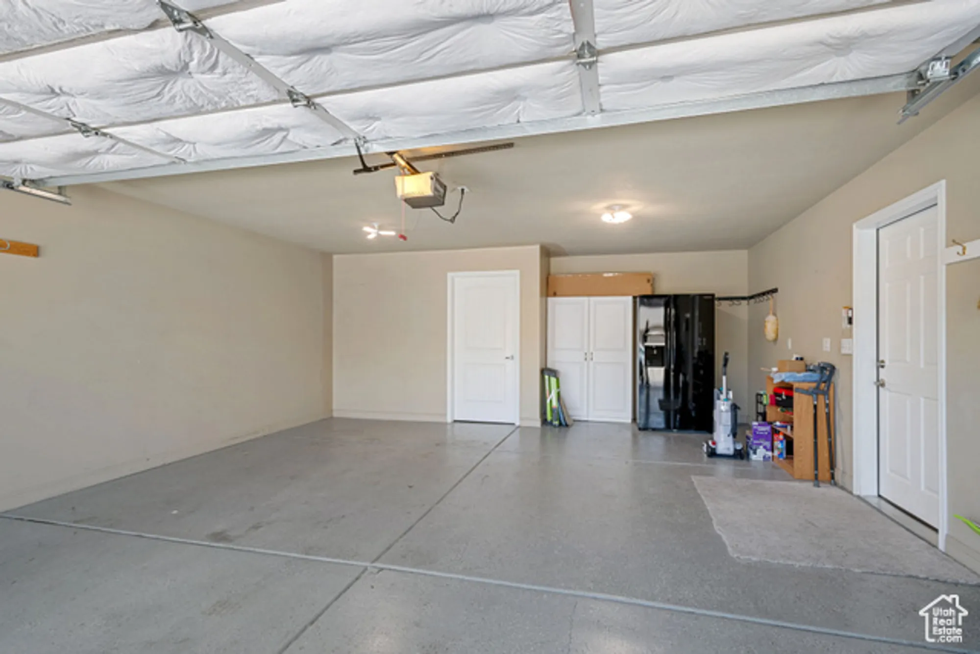 Property Slideshow image 24 of 31 | 2029 w 9270 b, West Jordan, UT, 84088