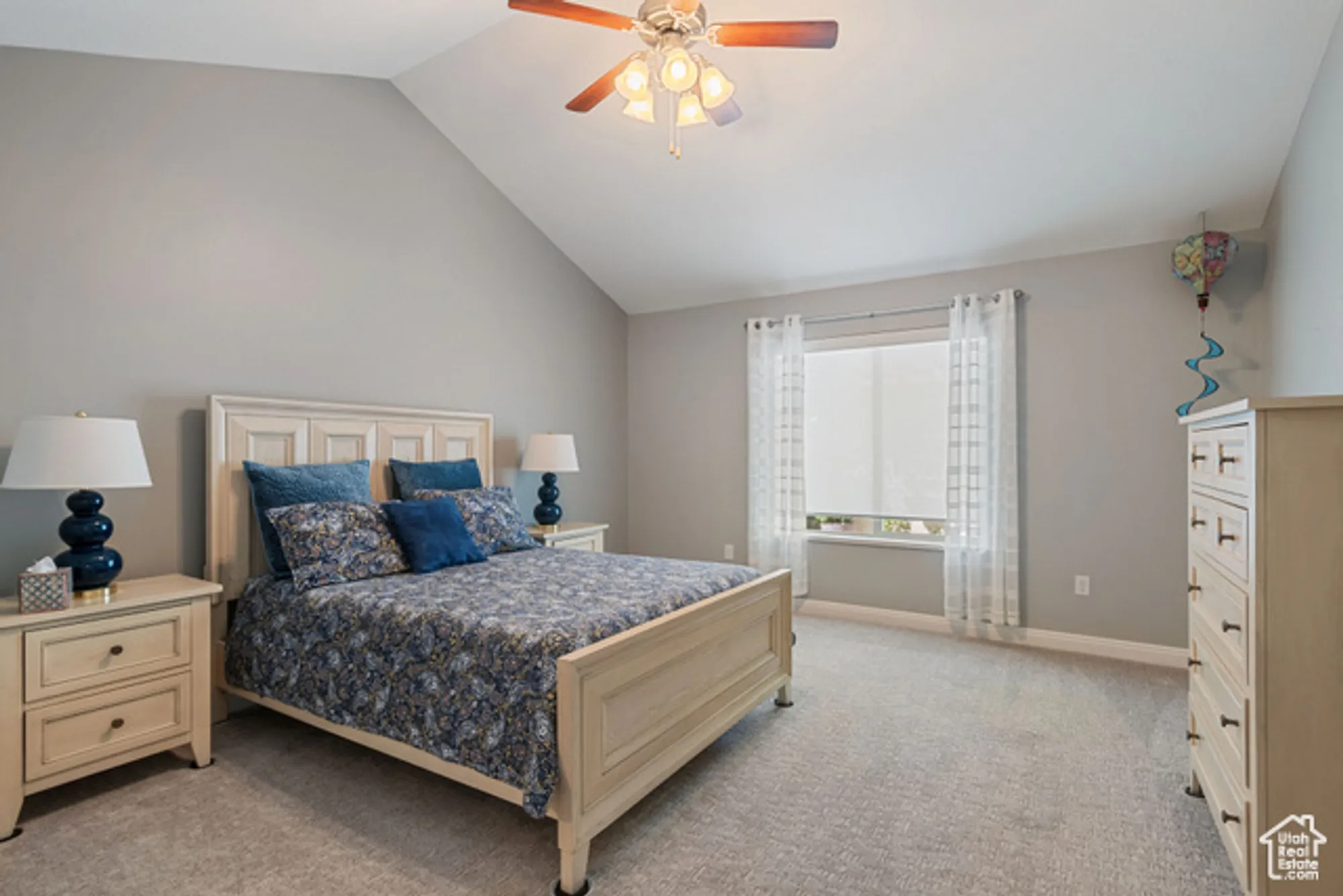 Property Slideshow image 14 of 31 | 2029 w 9270 b, West Jordan, UT, 84088