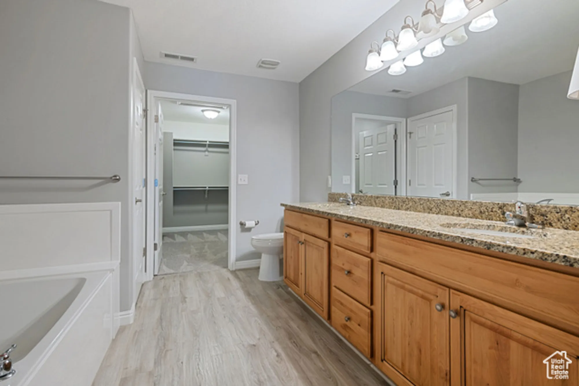 Property Slideshow image 16 of 31 | 2029 w 9270 b, West Jordan, UT, 84088