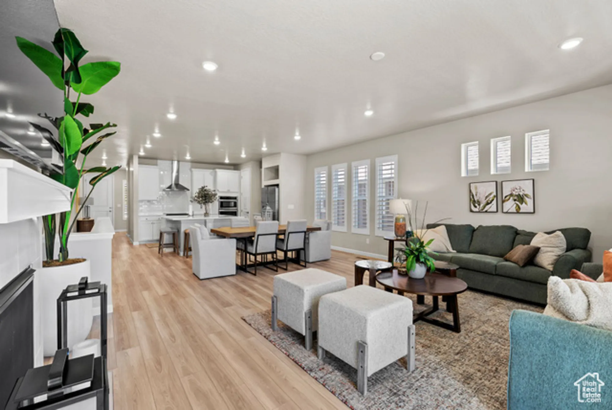 Property Slideshow image 15 of 35 | 6077 w franciscotti dr, South Jordan, UT, 84009