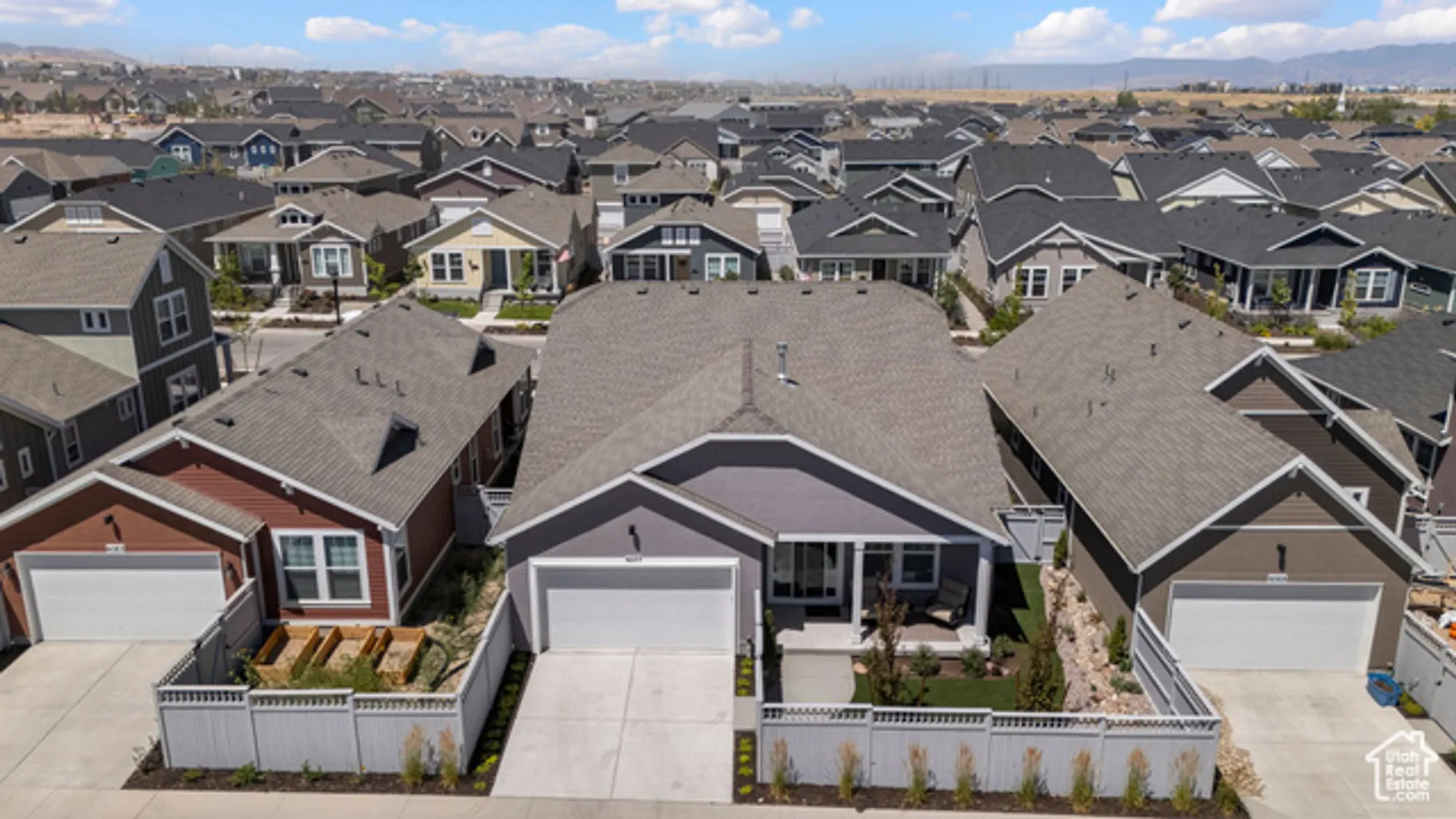 Property Slideshow image 32 of 35 | 6077 w franciscotti dr, South Jordan, UT, 84009