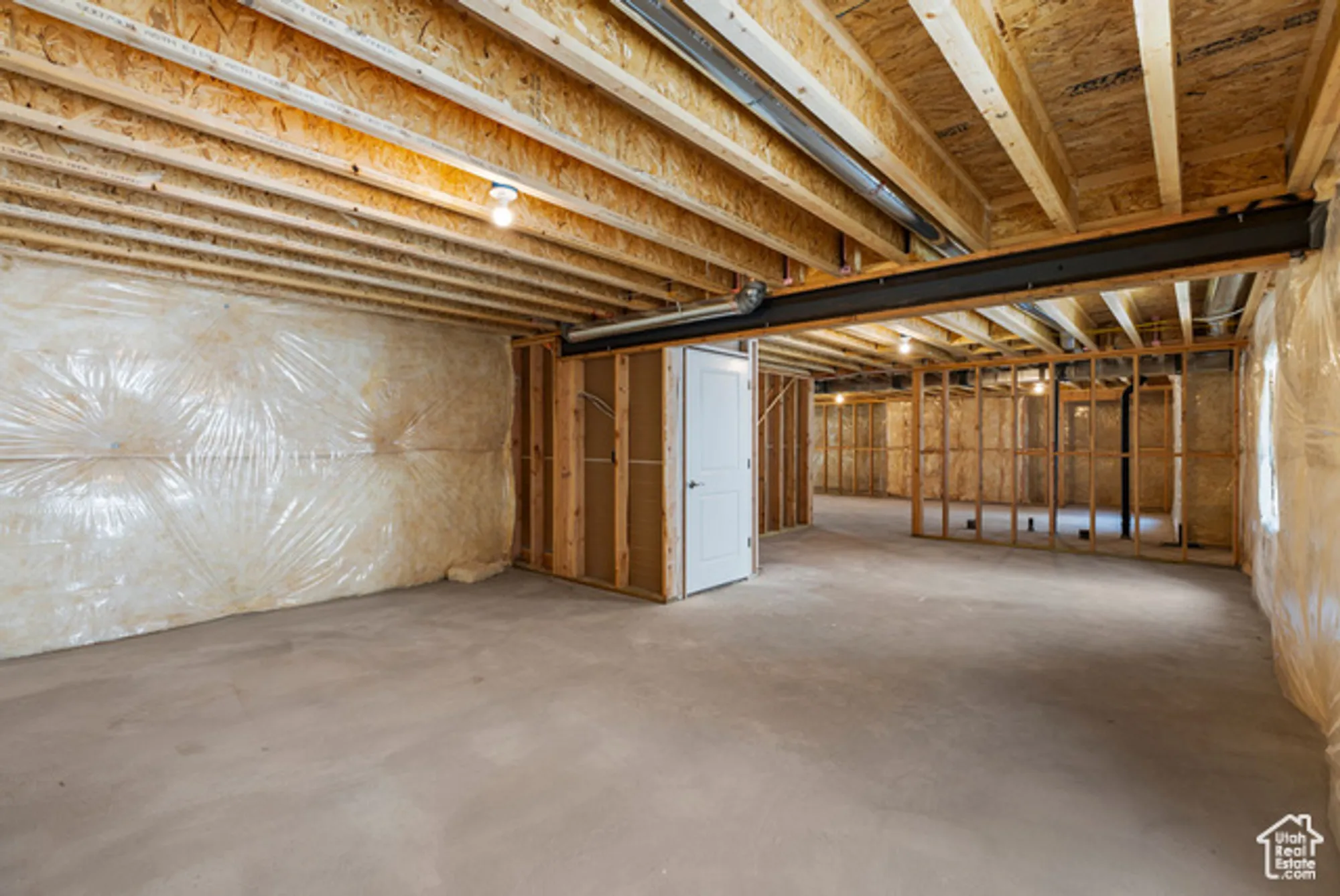 Property Slideshow image 24 of 35 | 6077 w franciscotti dr, South Jordan, UT, 84009