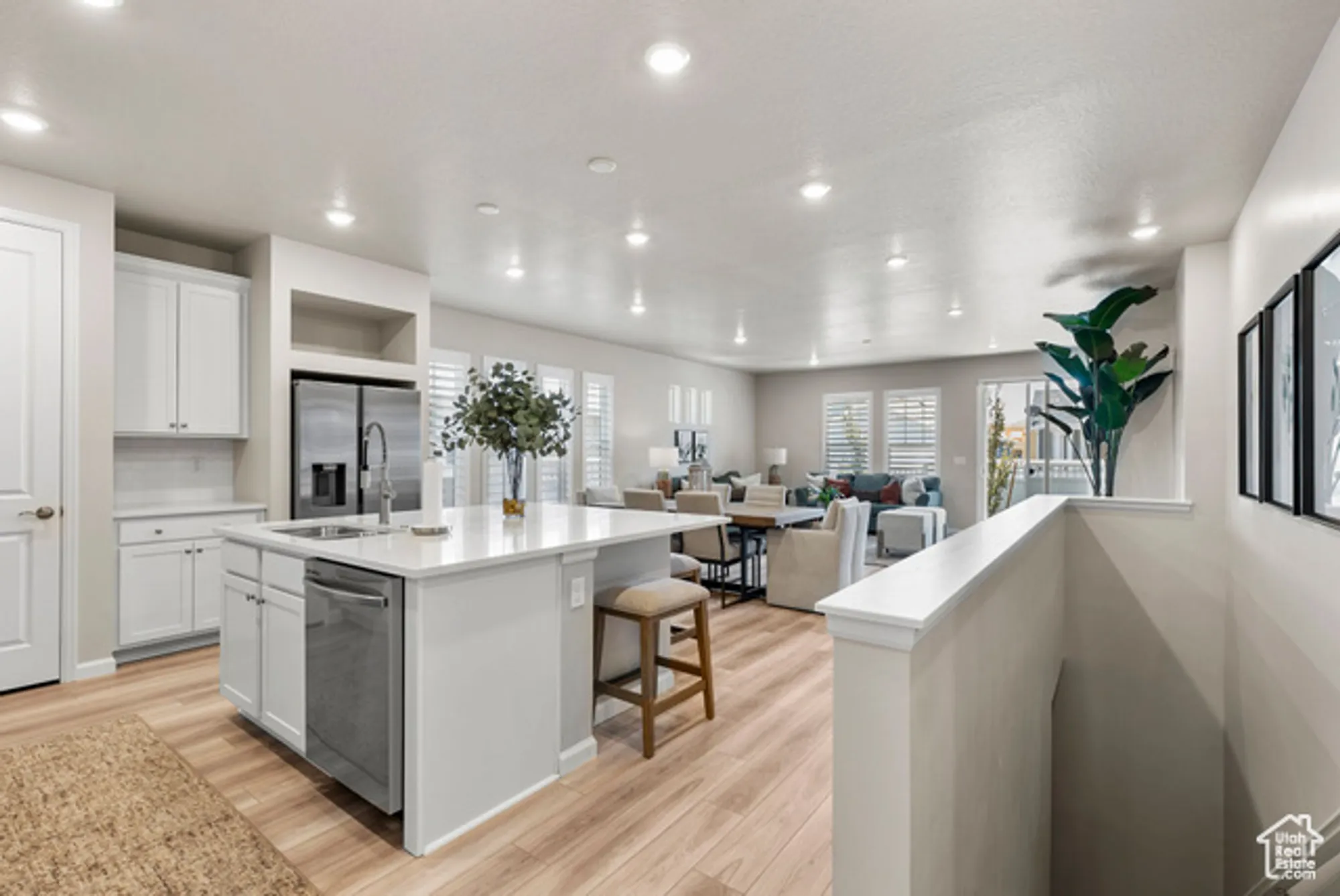 Property Slideshow image 11 of 35 | 6077 w franciscotti dr, South Jordan, UT, 84009