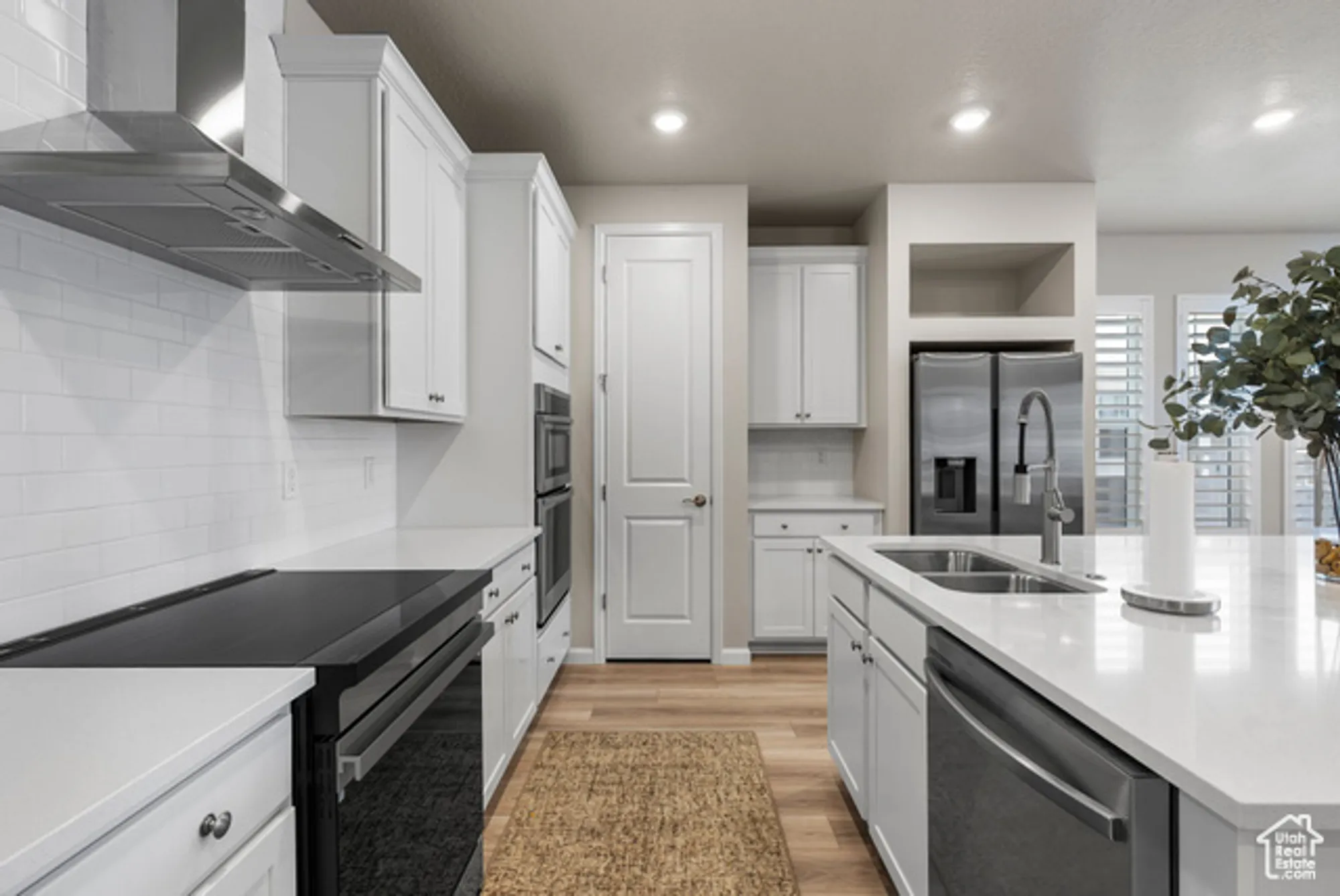 Property Slideshow image 9 of 35 | 6077 w franciscotti dr, South Jordan, UT, 84009