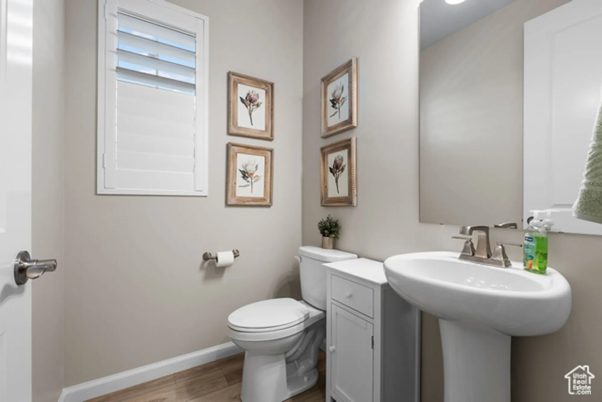 Property Slideshow image 22 of 35 | 6077 w franciscotti dr, South Jordan, UT, 84009