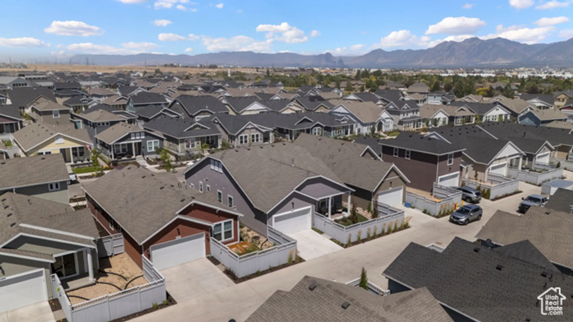 Property Slideshow image 33 of 35 | 6077 w franciscotti dr, South Jordan, UT, 84009