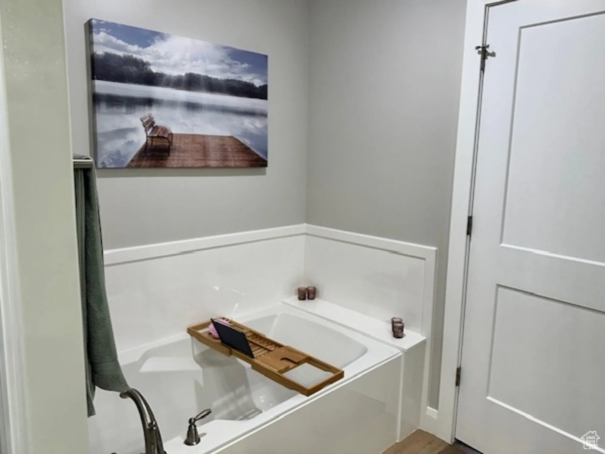 Property Slideshow image 21 of 30 | 512 e meadow ranch ln a, Saratoga Springs, UT, 84045