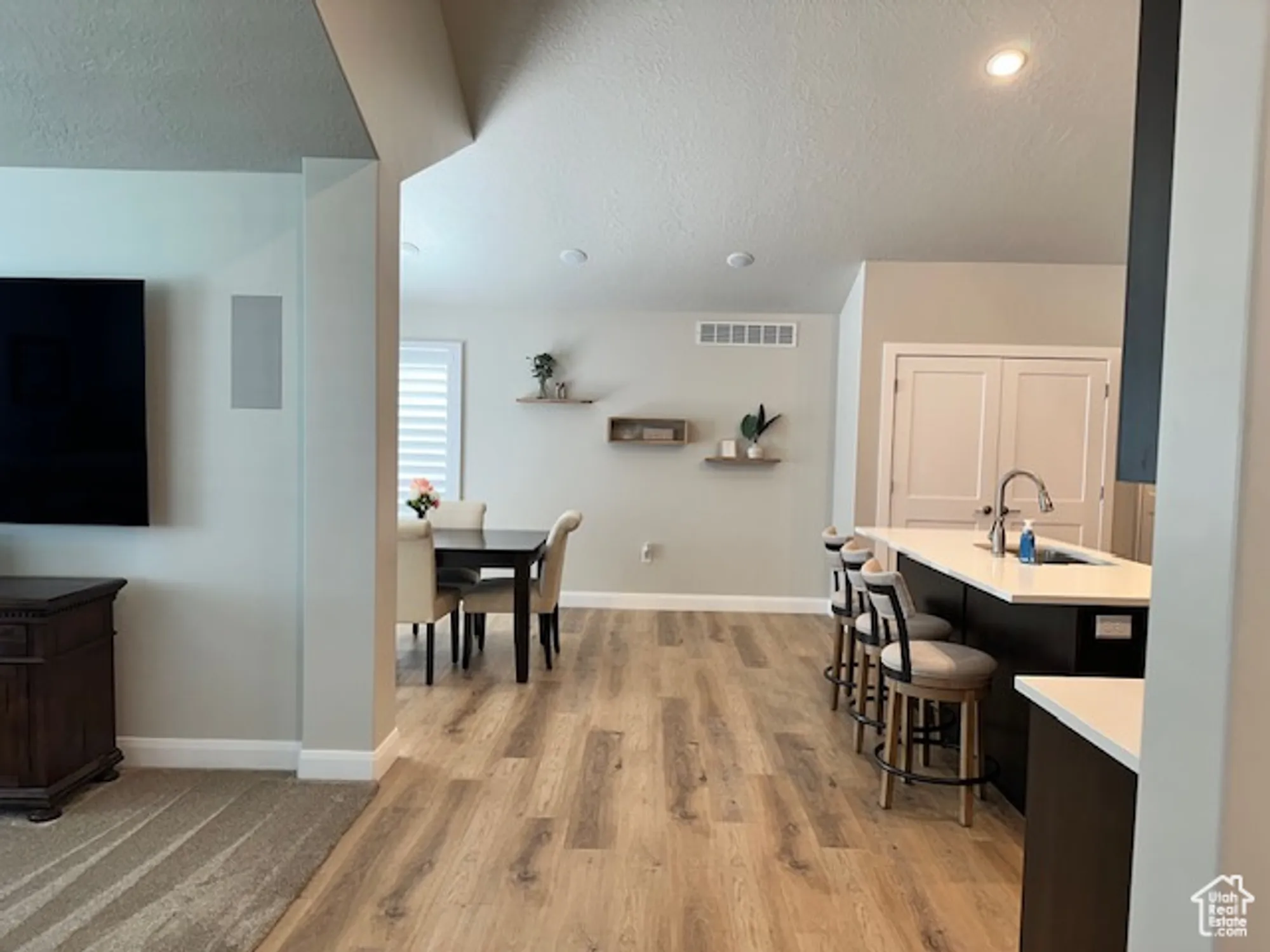 Property Slideshow image 7 of 30 | 512 e meadow ranch ln a, Saratoga Springs, UT, 84045