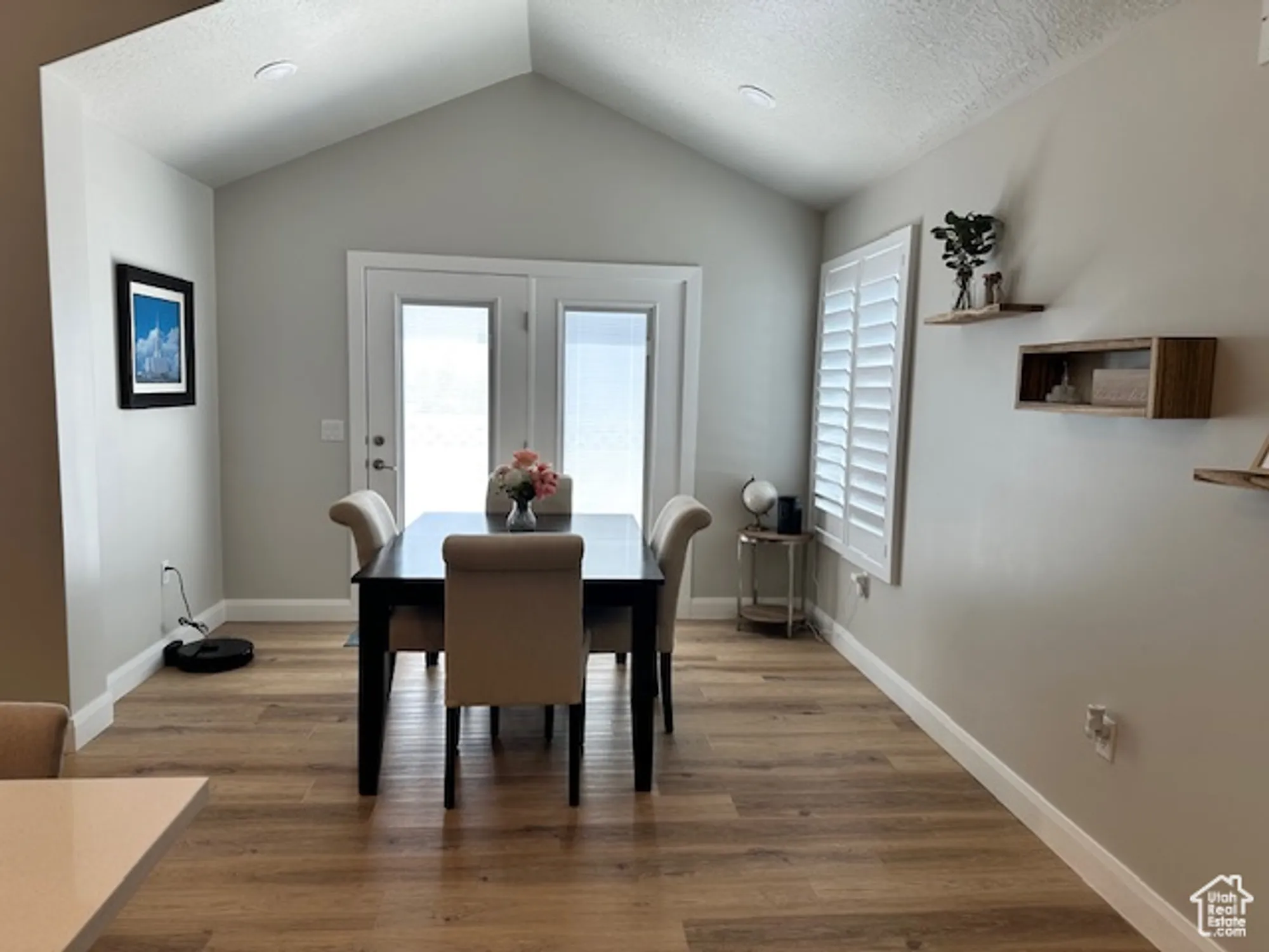 Property Slideshow image 15 of 30 | 512 e meadow ranch ln a, Saratoga Springs, UT, 84045