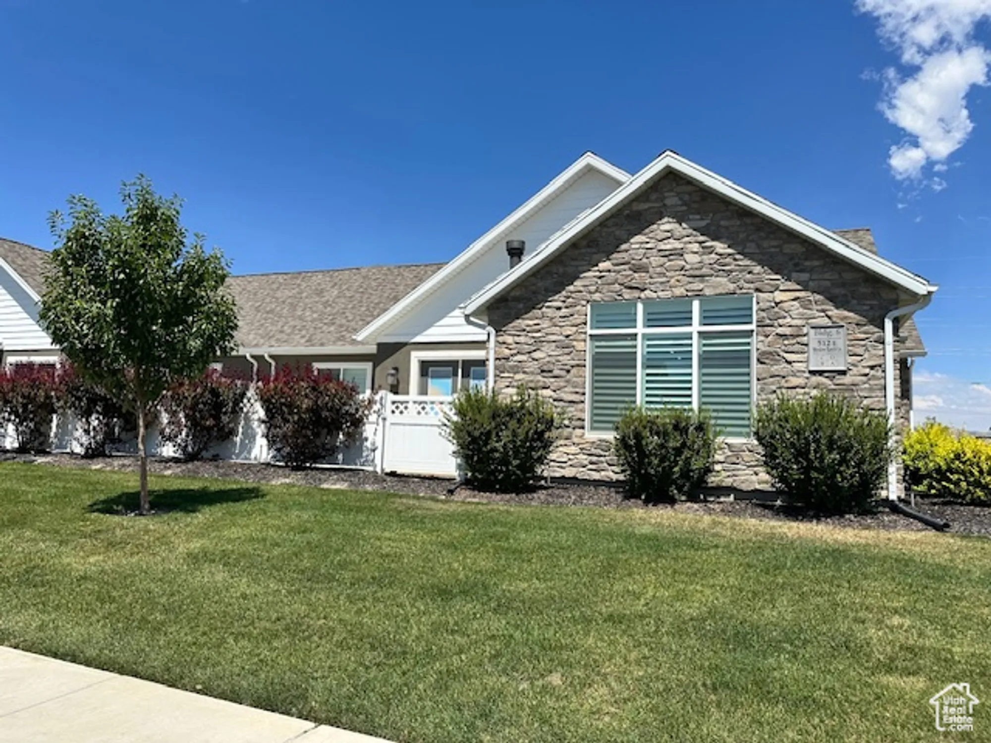 Property Slideshow image 29 of 30 | 512 e meadow ranch ln a, Saratoga Springs, UT, 84045