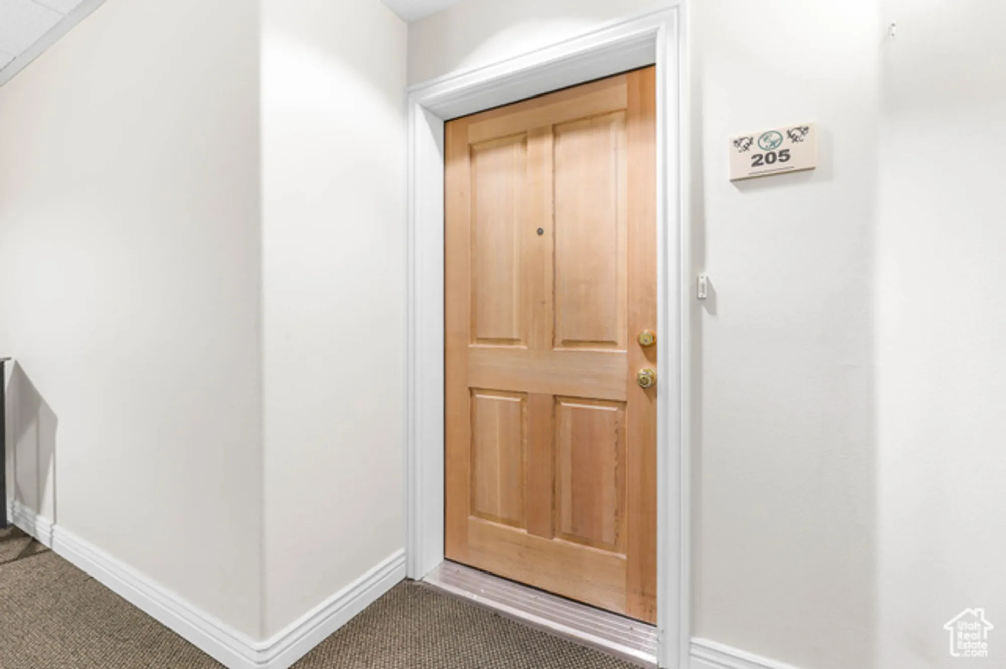 Property Slideshow image 6 of 32 | 11025 s grapevine cv b205, Sandy, UT, 84070