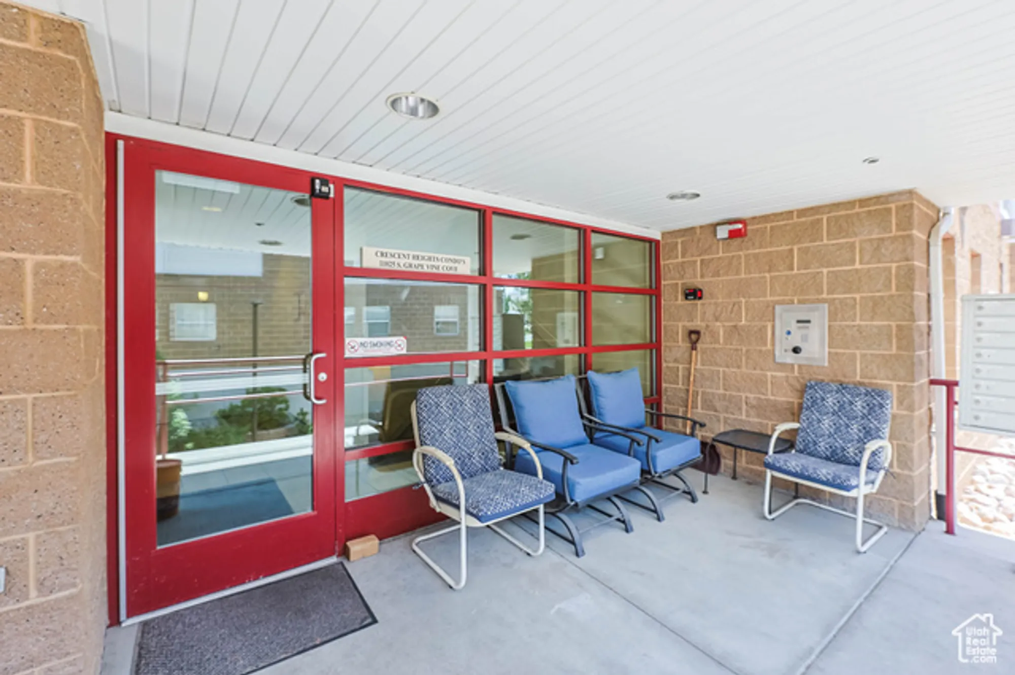 Property Slideshow image 5 of 32 | 11025 s grapevine cv b205, Sandy, UT, 84070