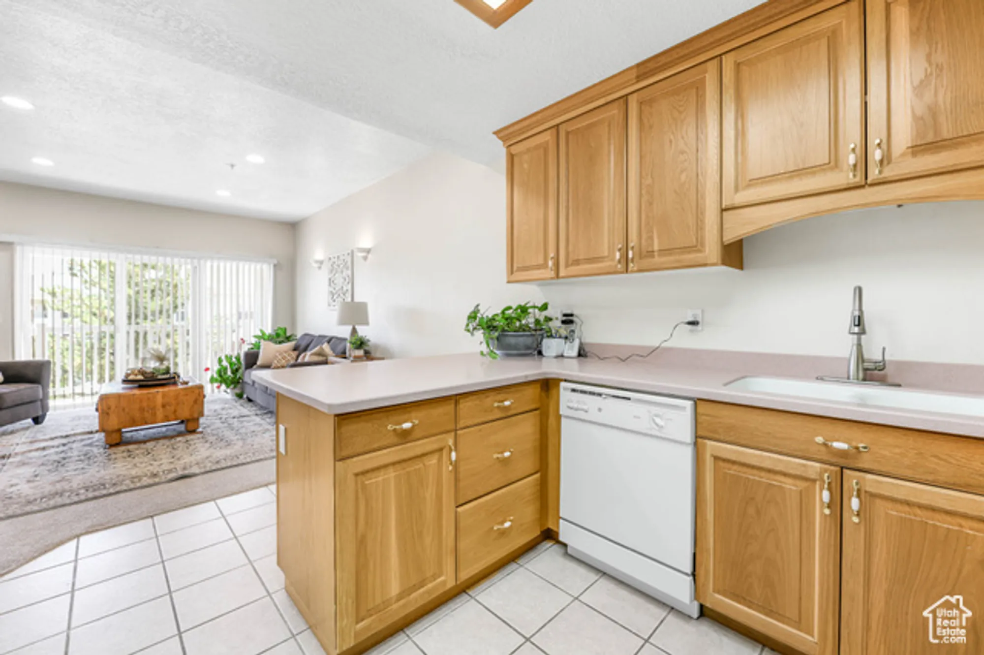 Property Slideshow image 15 of 32 | 11025 s grapevine cv b205, Sandy, UT, 84070