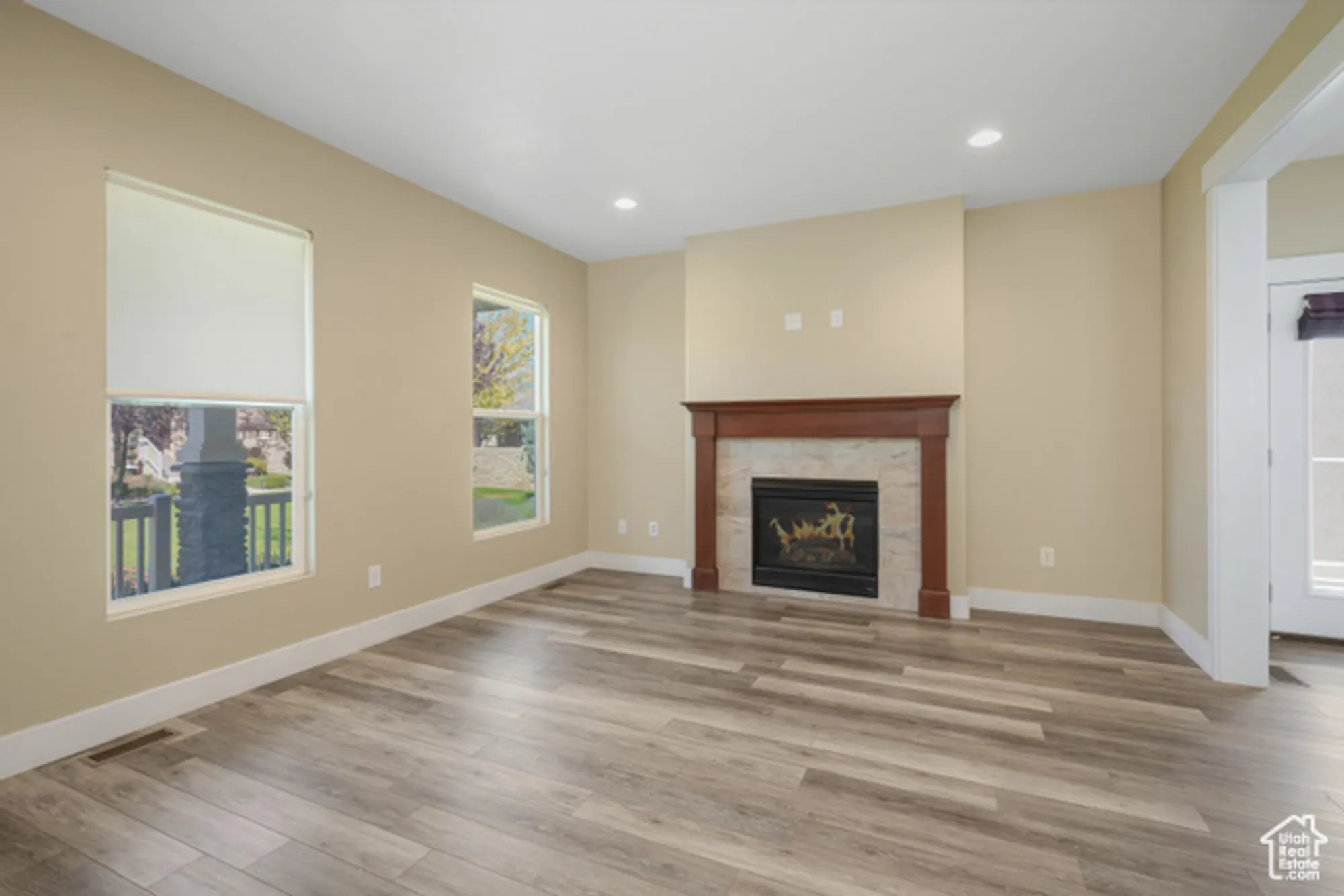 Property Slideshow image 5 of 29 | 565 e 3375, Lehi, UT, 84043