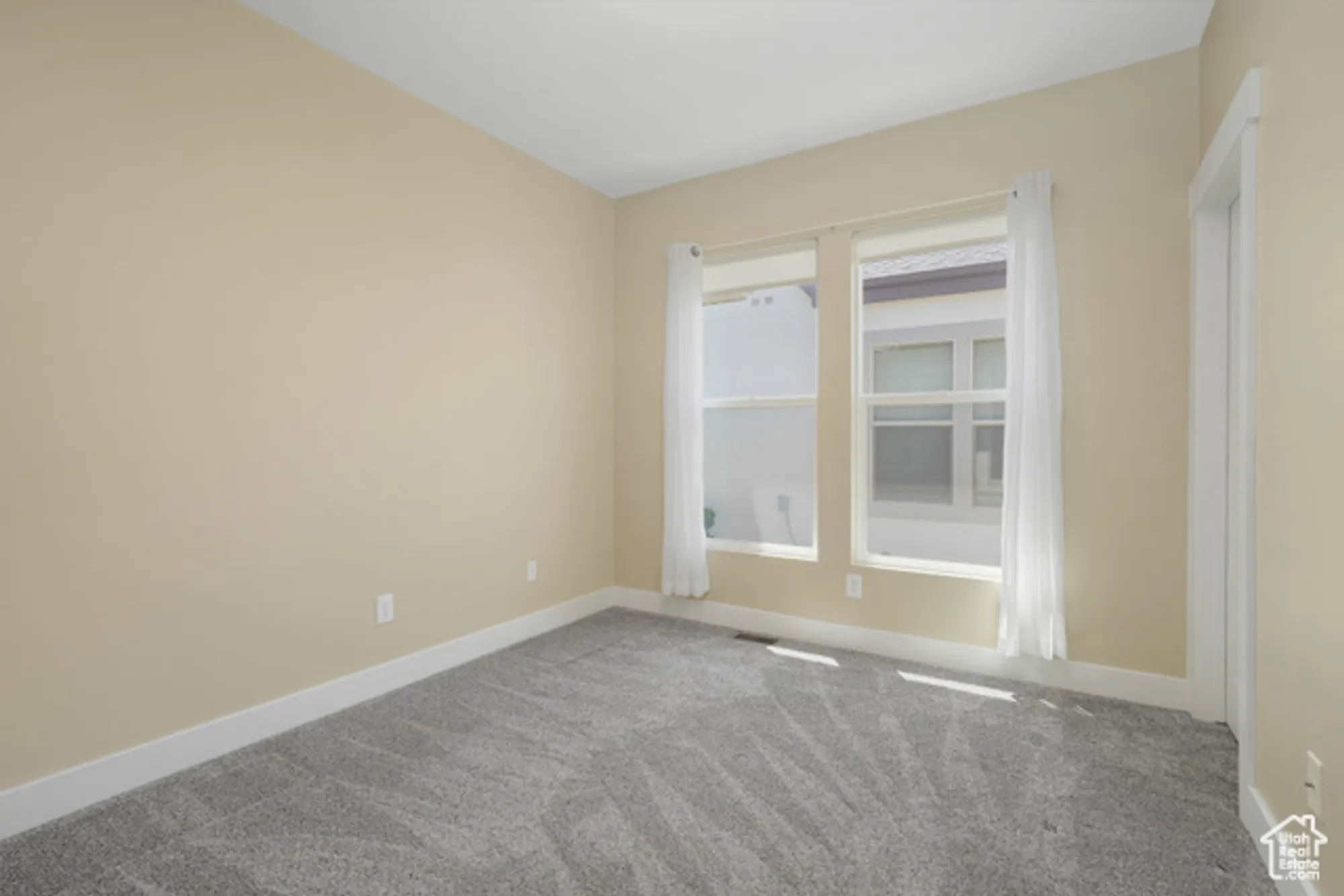 Property Slideshow image 13 of 29 | 565 e 3375, Lehi, UT, 84043