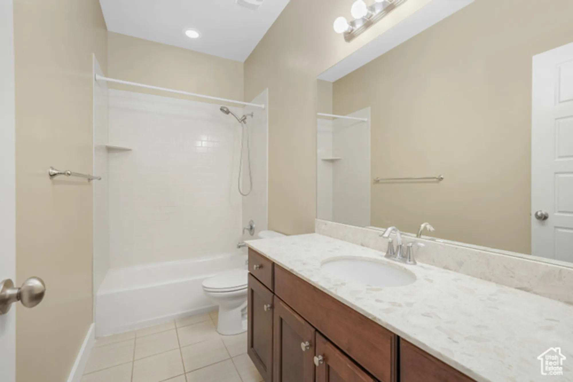 Property Slideshow image 14 of 29 | 565 e 3375, Lehi, UT, 84043
