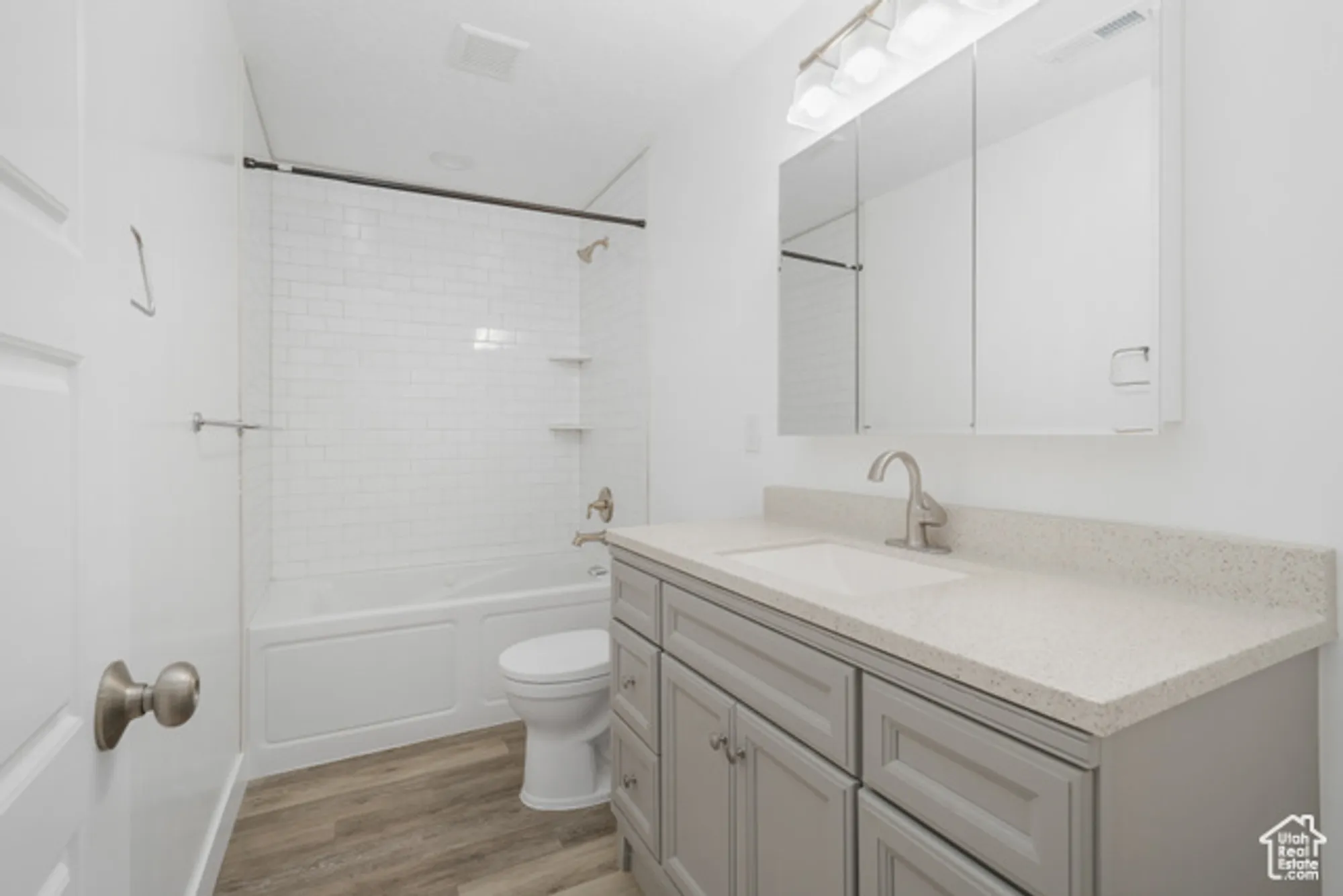 Property Slideshow image 22 of 29 | 565 e 3375, Lehi, UT, 84043