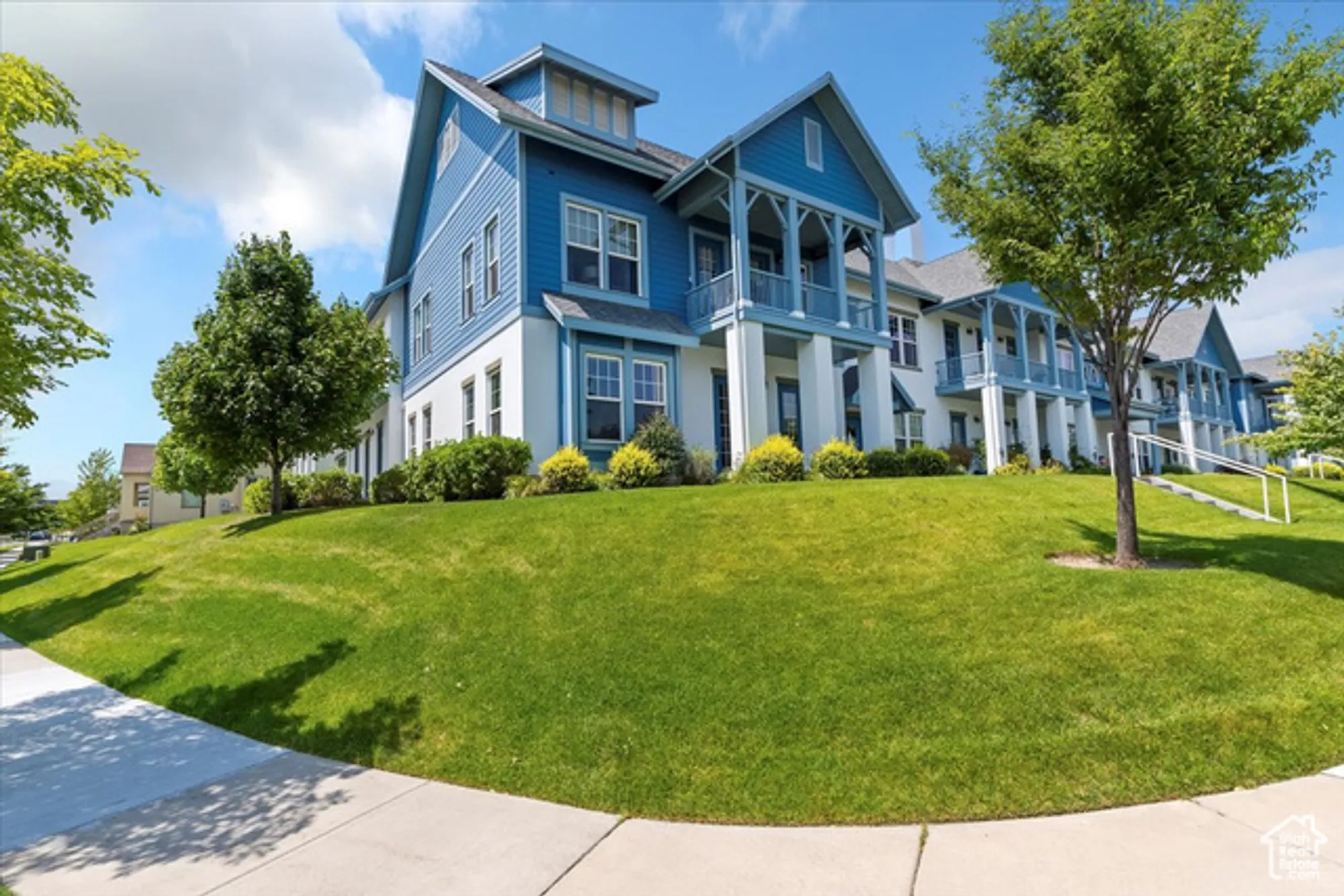 Property Slideshow image 2 of 39 | 11184 s waltana way unit 105, South Jordan, UT, 84009